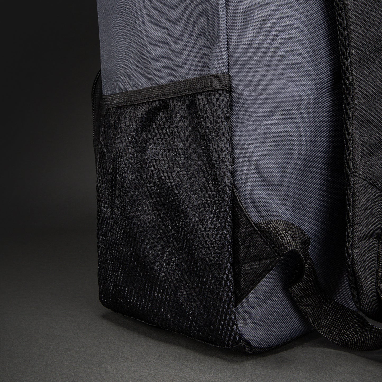 Venum Essential Sporttasche (24 L) - Grau/Schwarz