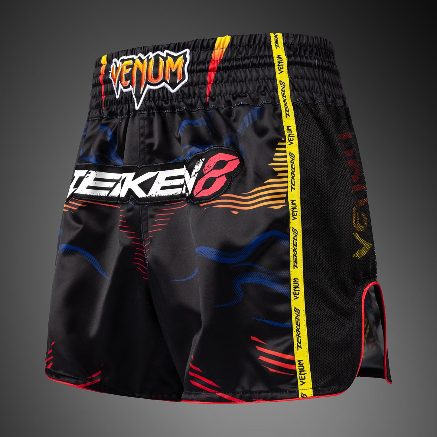 Venum x TEKKEN 8 Muay‑Thai‑Shorts - Yoshimitsu - Schwarz/Orange