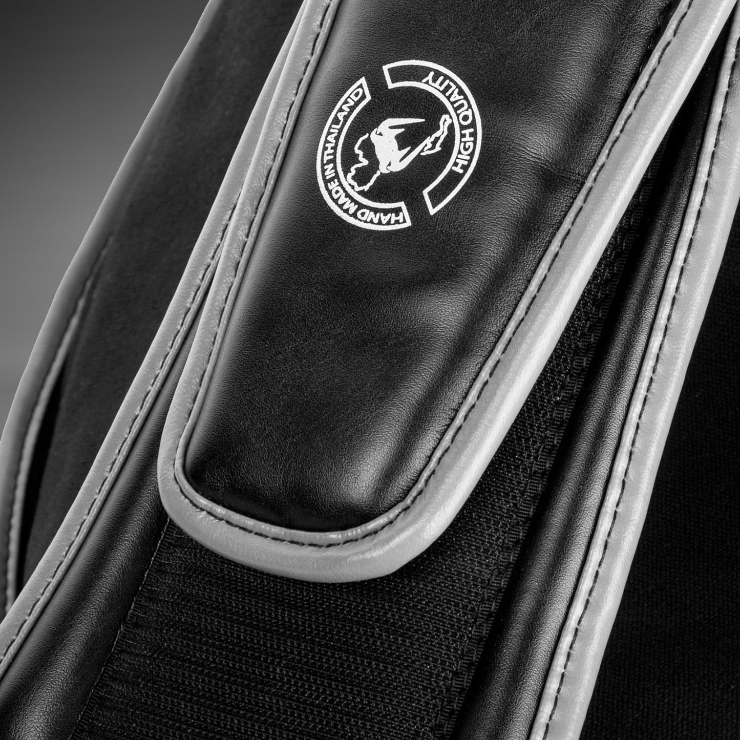 Venum Elite Bauchschutz - schwarz/rot