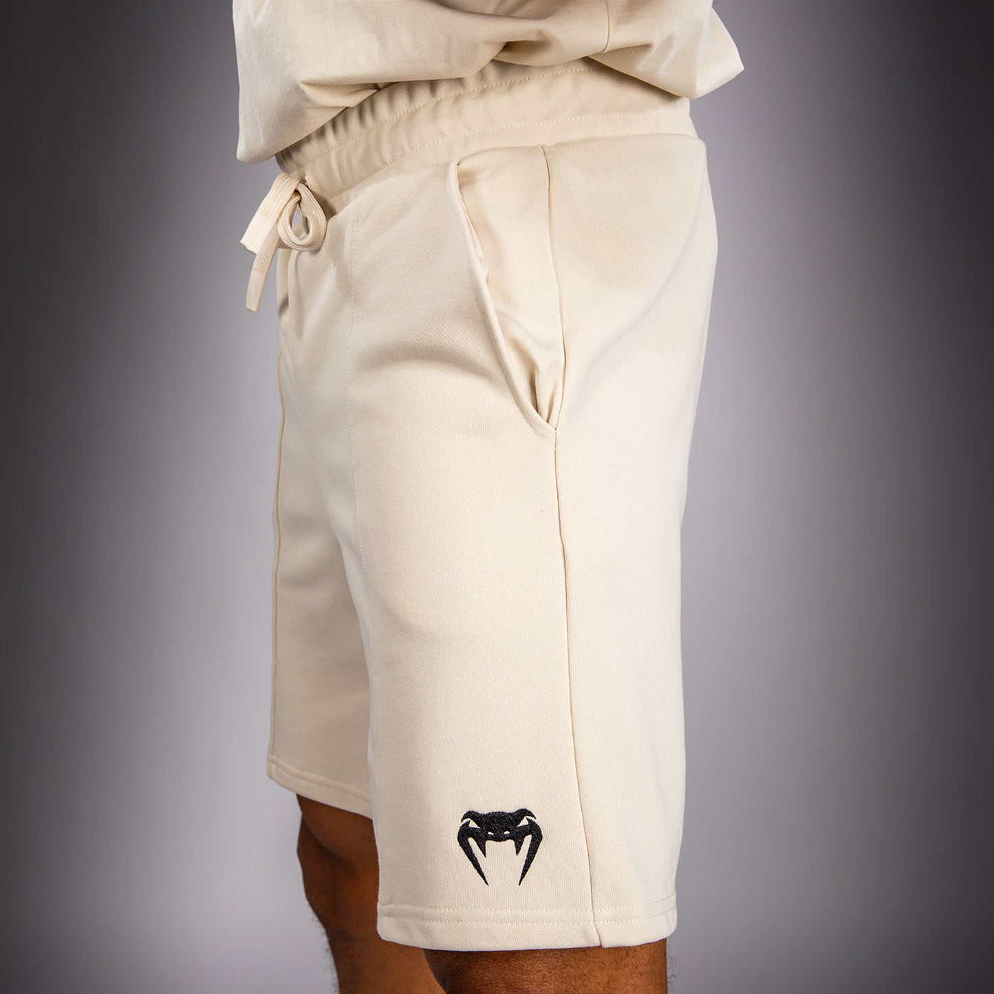 Venum Contender Fleece Shorts aus Baumwolle – Cremeweiß