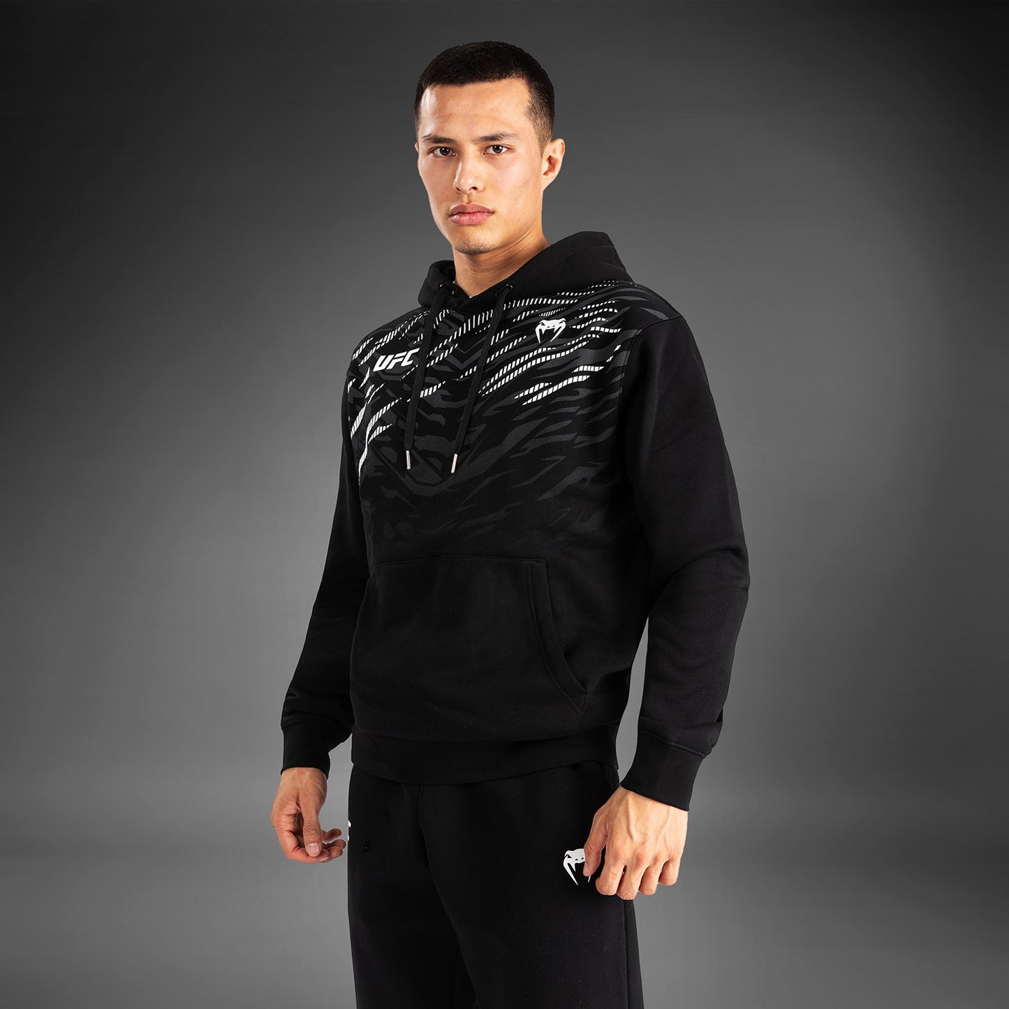 UFC Fusion by Venum Replica Herren Pullover Hoodie - Schwarz