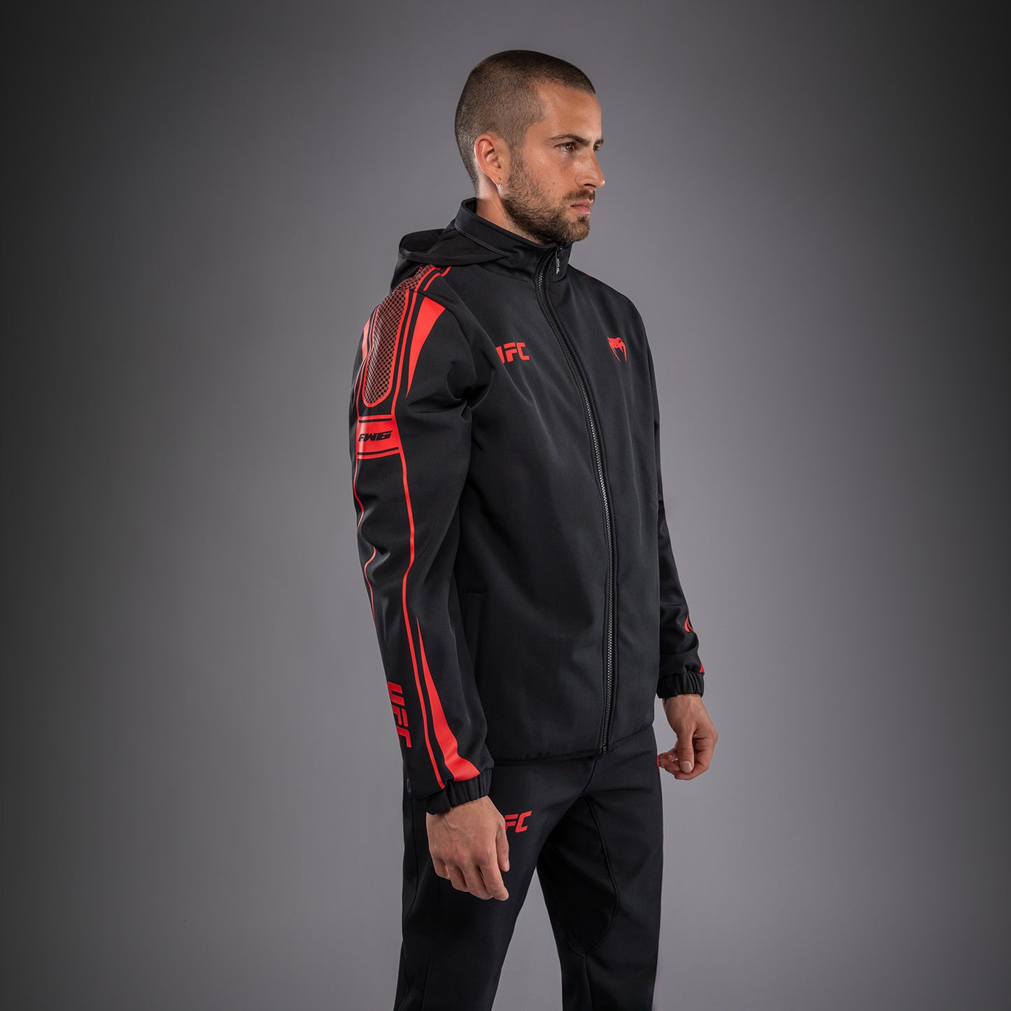 Venum UFC Unity by Venum Authentic Fight Week Herren-Kapuzenjacke mit Reißverschluss - Schwarz