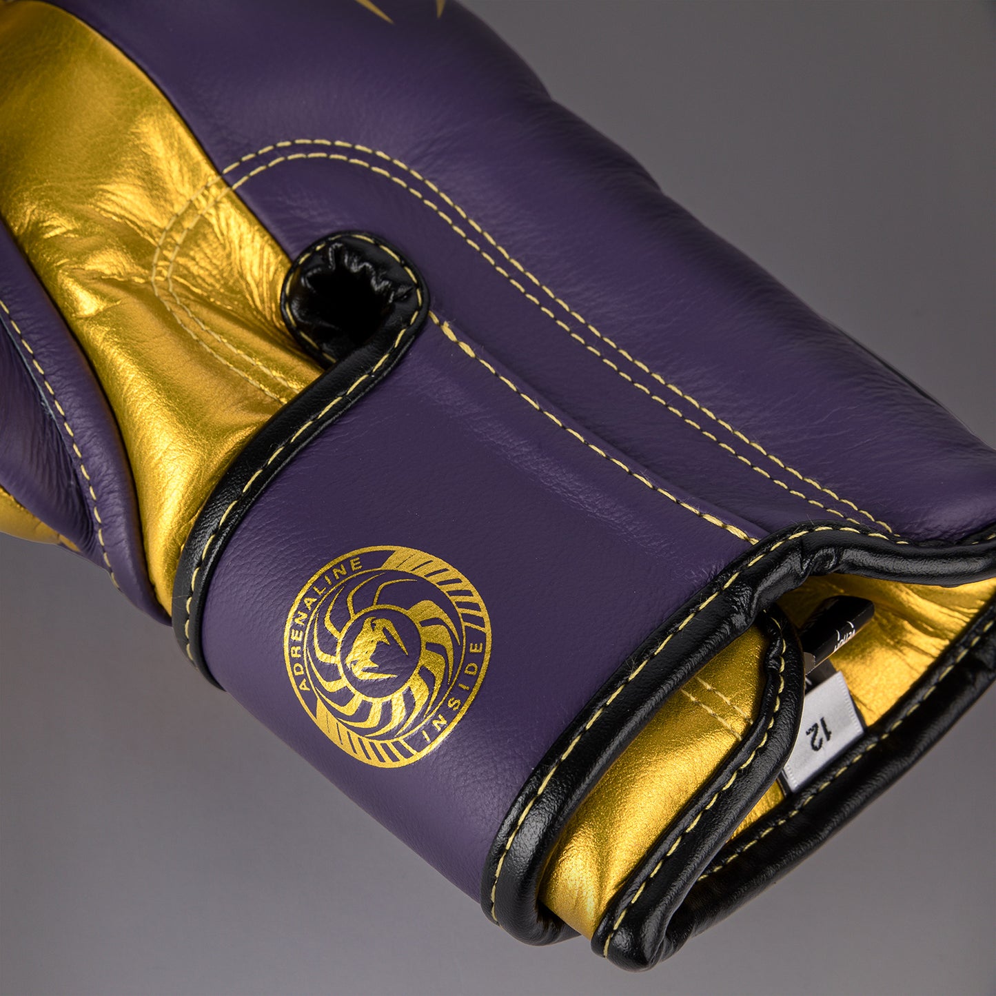 Venum Giant 3.0 Boxhandschuhe - Dunkelviolett/Gold - Spezialausgabe