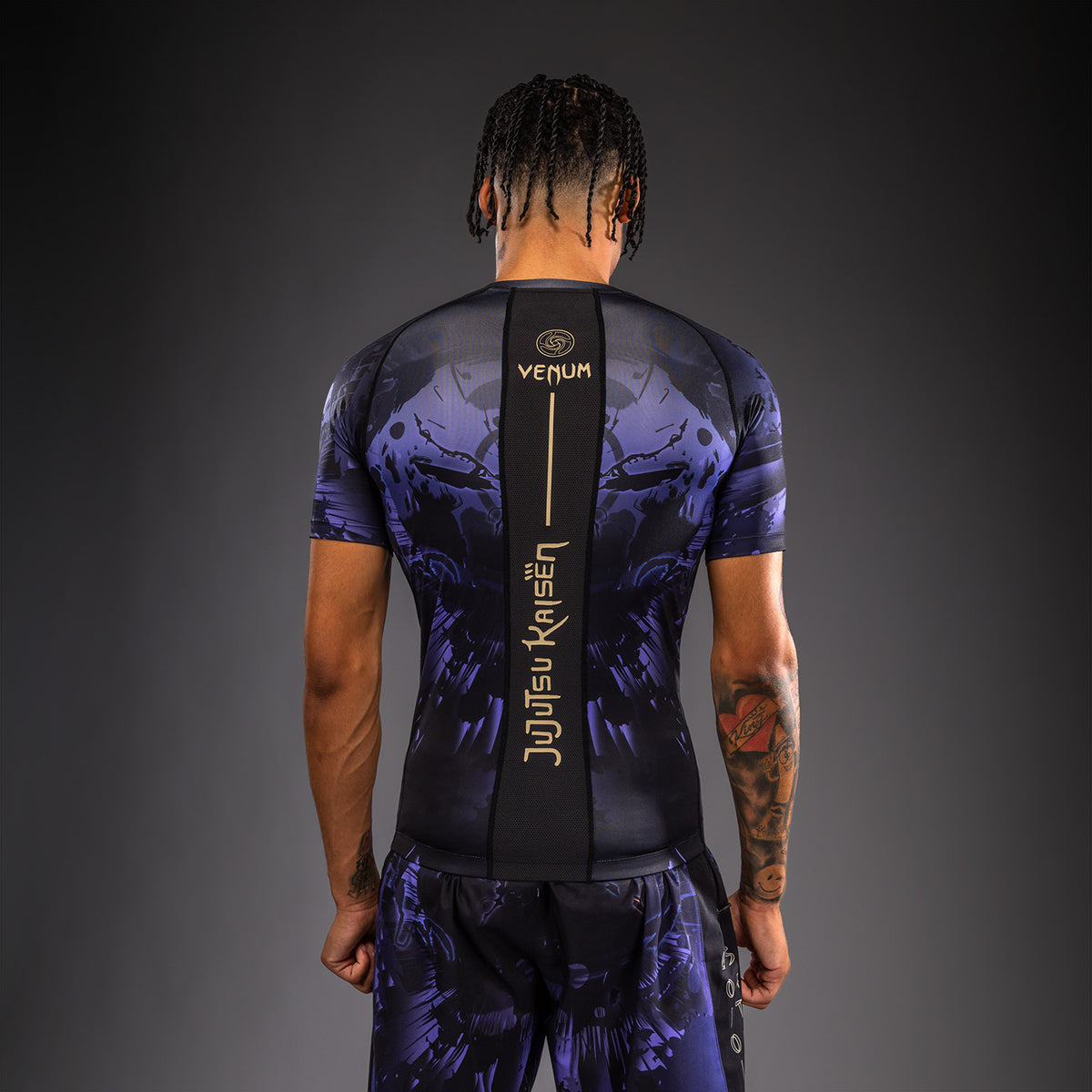 Jujutsu Kaisen x Venum Gojo Kurzarm Rashguard – Lila