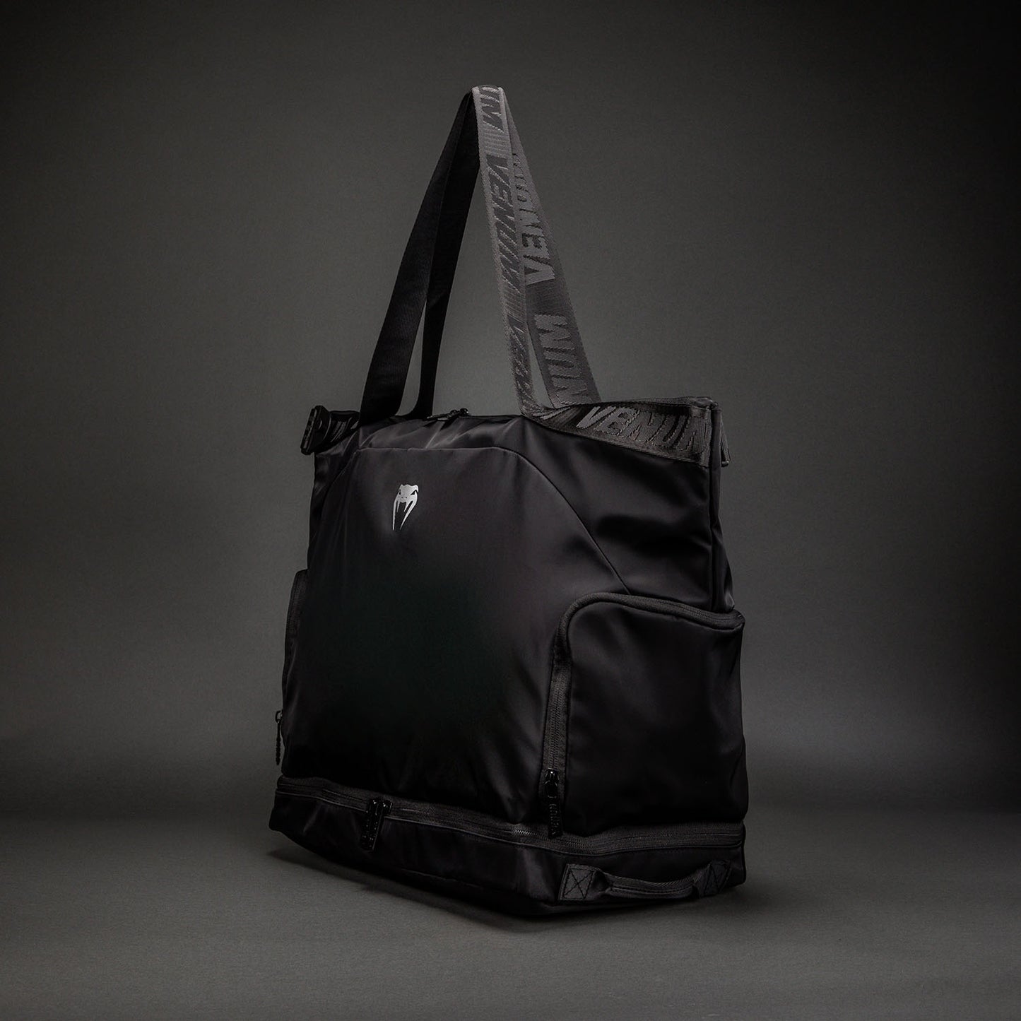 Venum Essential Sporttasche - Schwarz