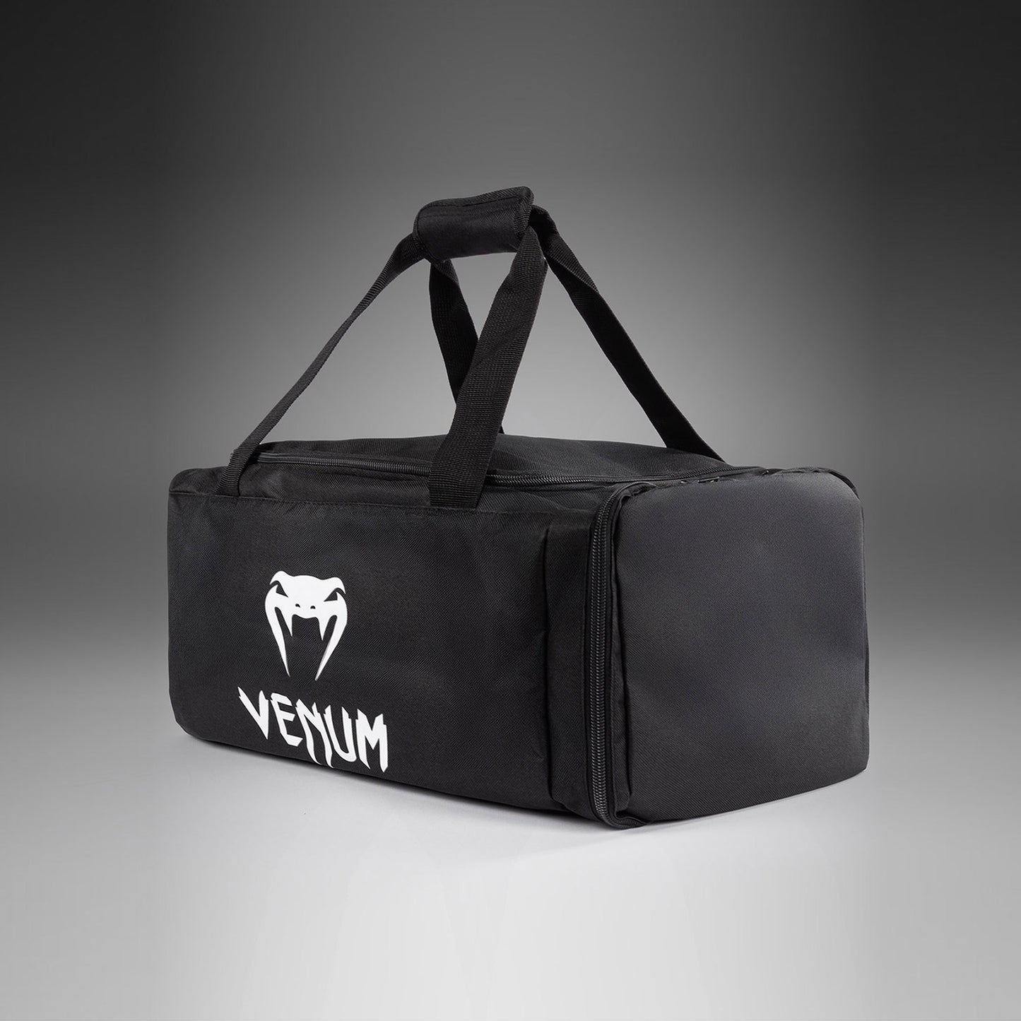 Venum Essential Sporttasche (26L) - Schwarz