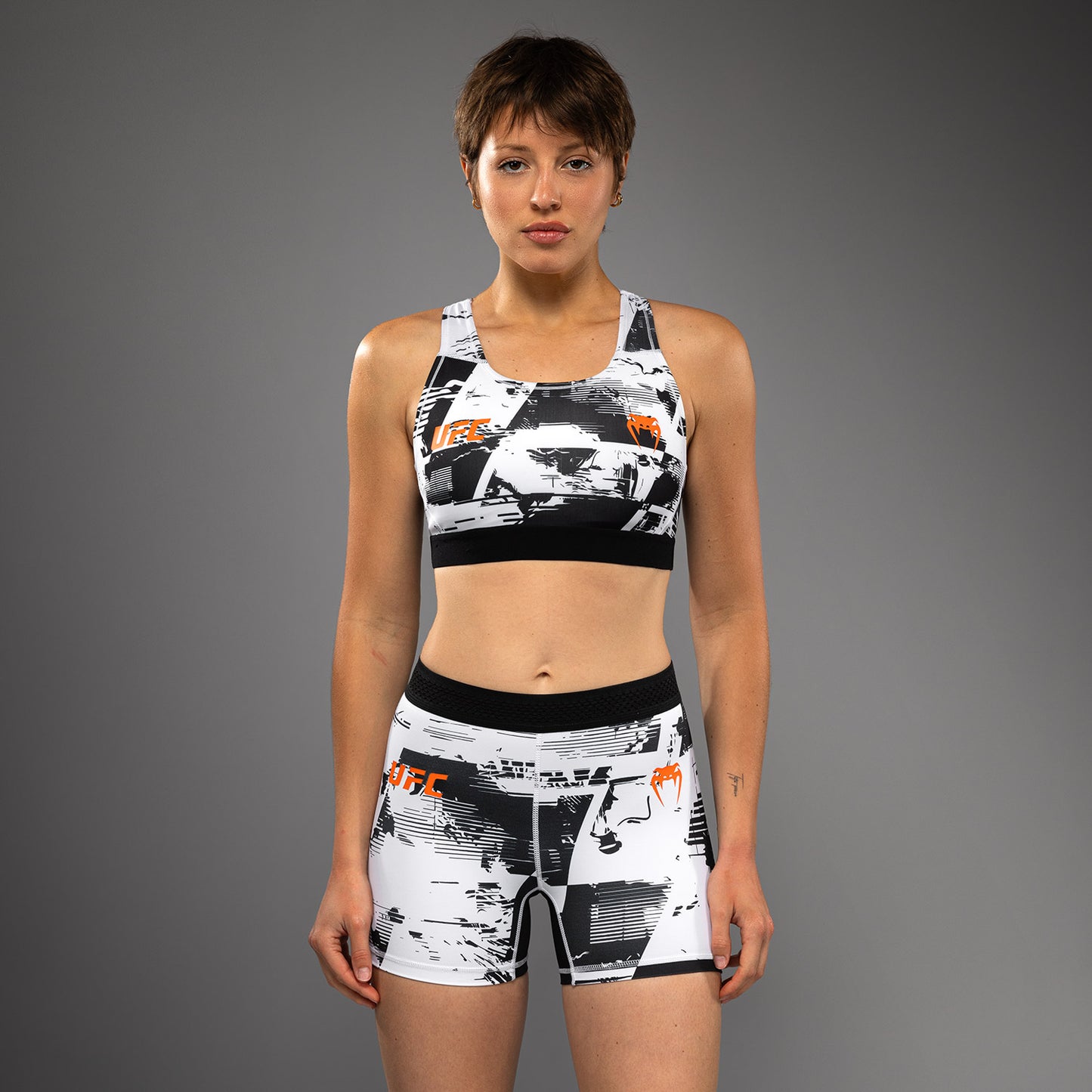 UFC Zenith by Venum Authentic Fight Week Sport-BH Damen - Weiß