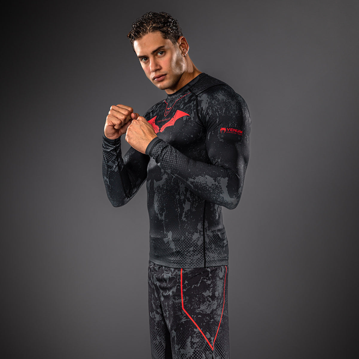 Venum x Batman Langarm-Rashguard - Schwarz/Grau/Rot