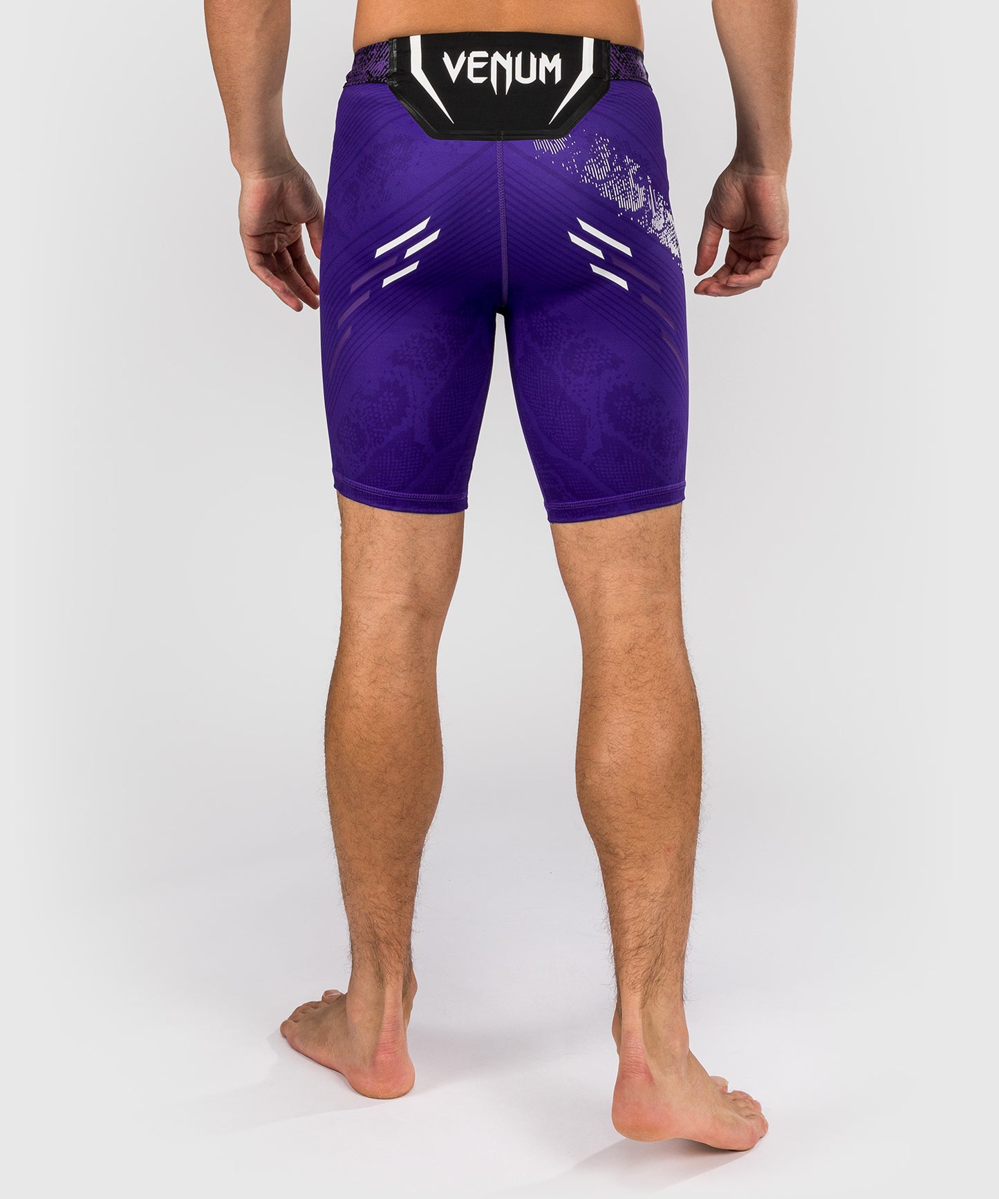 UFC Adrenaline by Venum Authentic Fight Night Herren Vale Tudo Short - lila