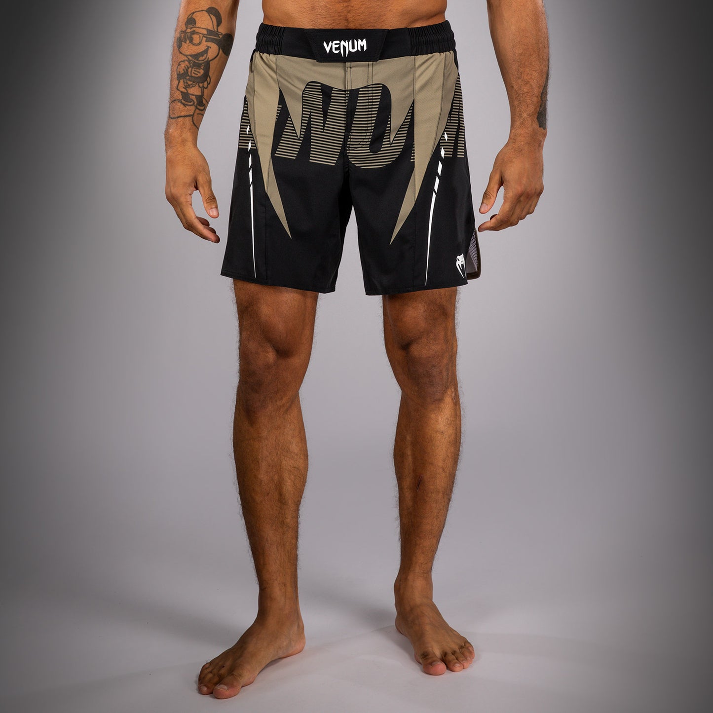 Venum Adrenaline Kampfshorts – Schwarz/Sand