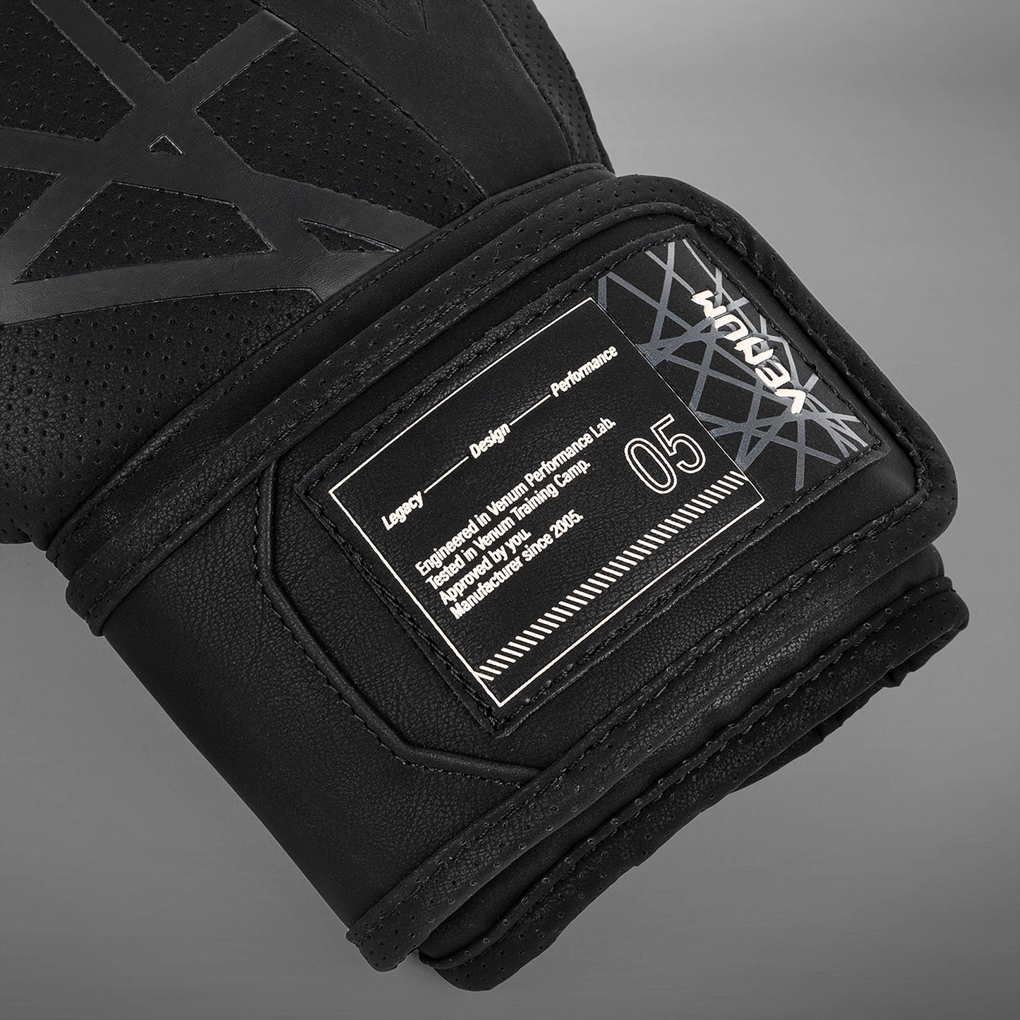 Venum Tecmo 2.0 Boxhandschuhe - Schwarz