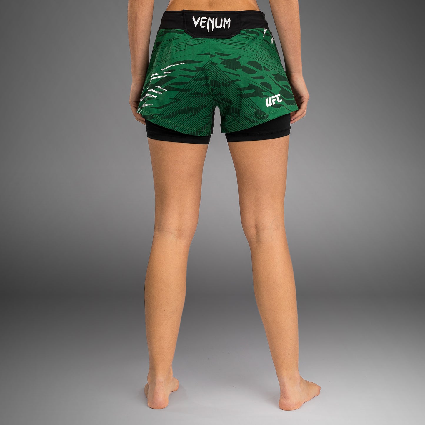UFC Fusion by Venum Authentic Fight Night Damen Fight Short - Grün