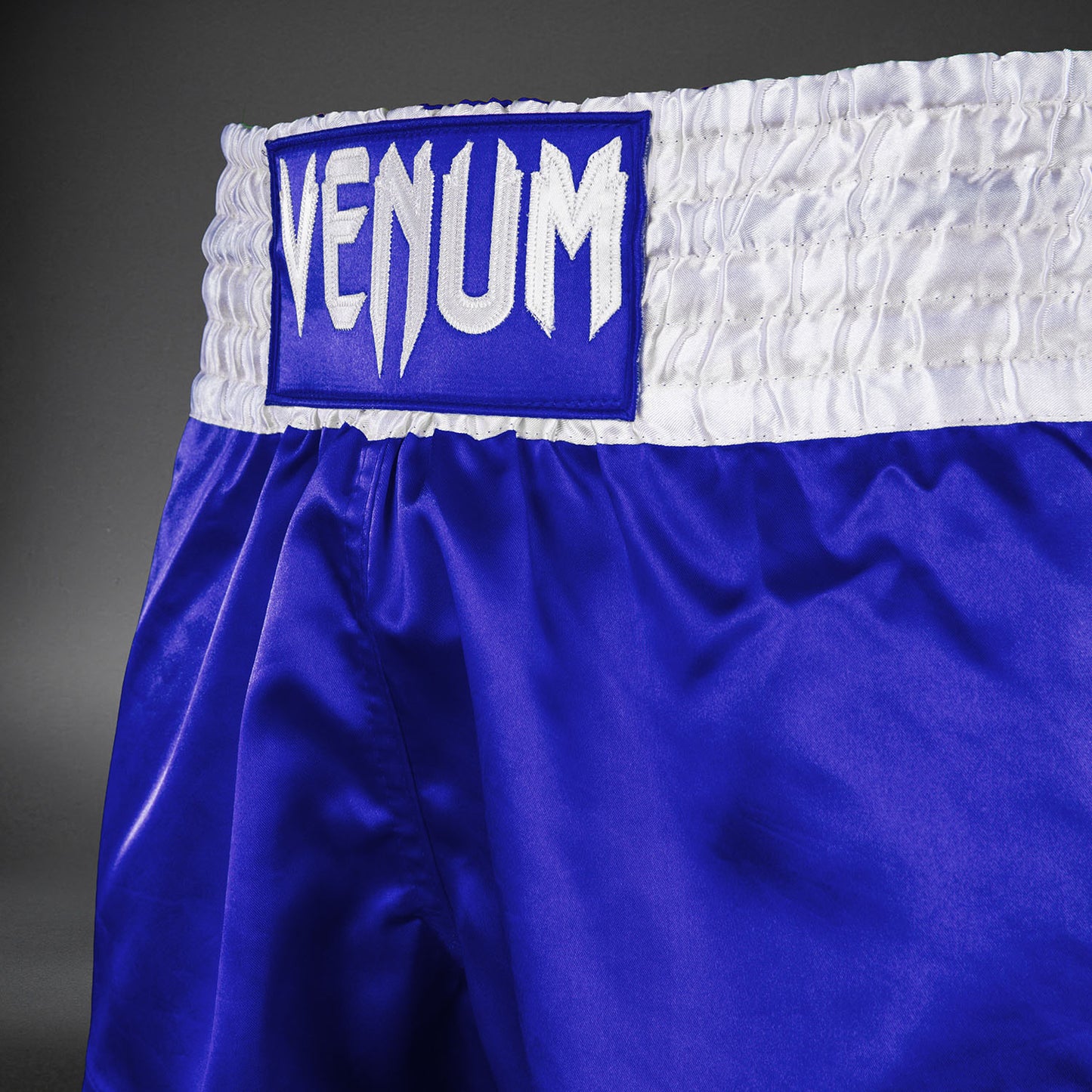Venum Classic Muay-Thai-Shorts – Blau