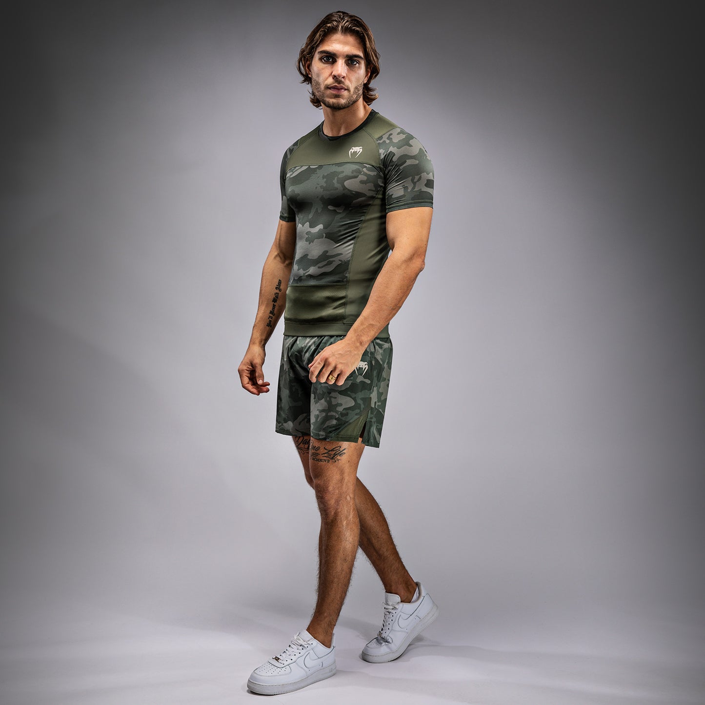 Venum G-Fit Air Herren Kurzarm Rashguard - Armee-Tarnmuster