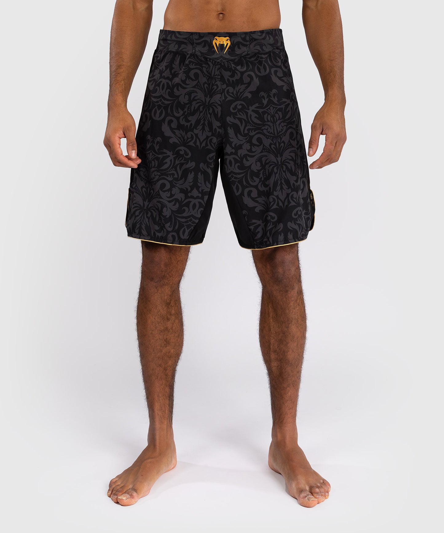 Venum x Topuria Unmatched Edition Kampfshorts - Schwarz/Gold