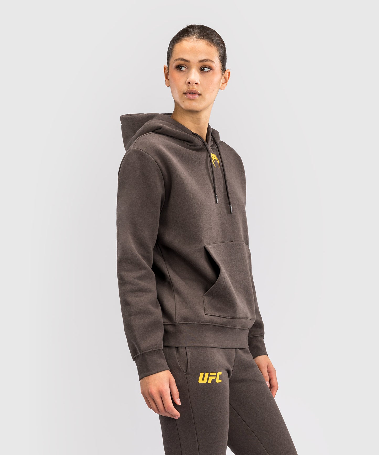 UFC Fusion by Venum Fight Week Damen Pullover Hoodie - Solid Erdiges Braun