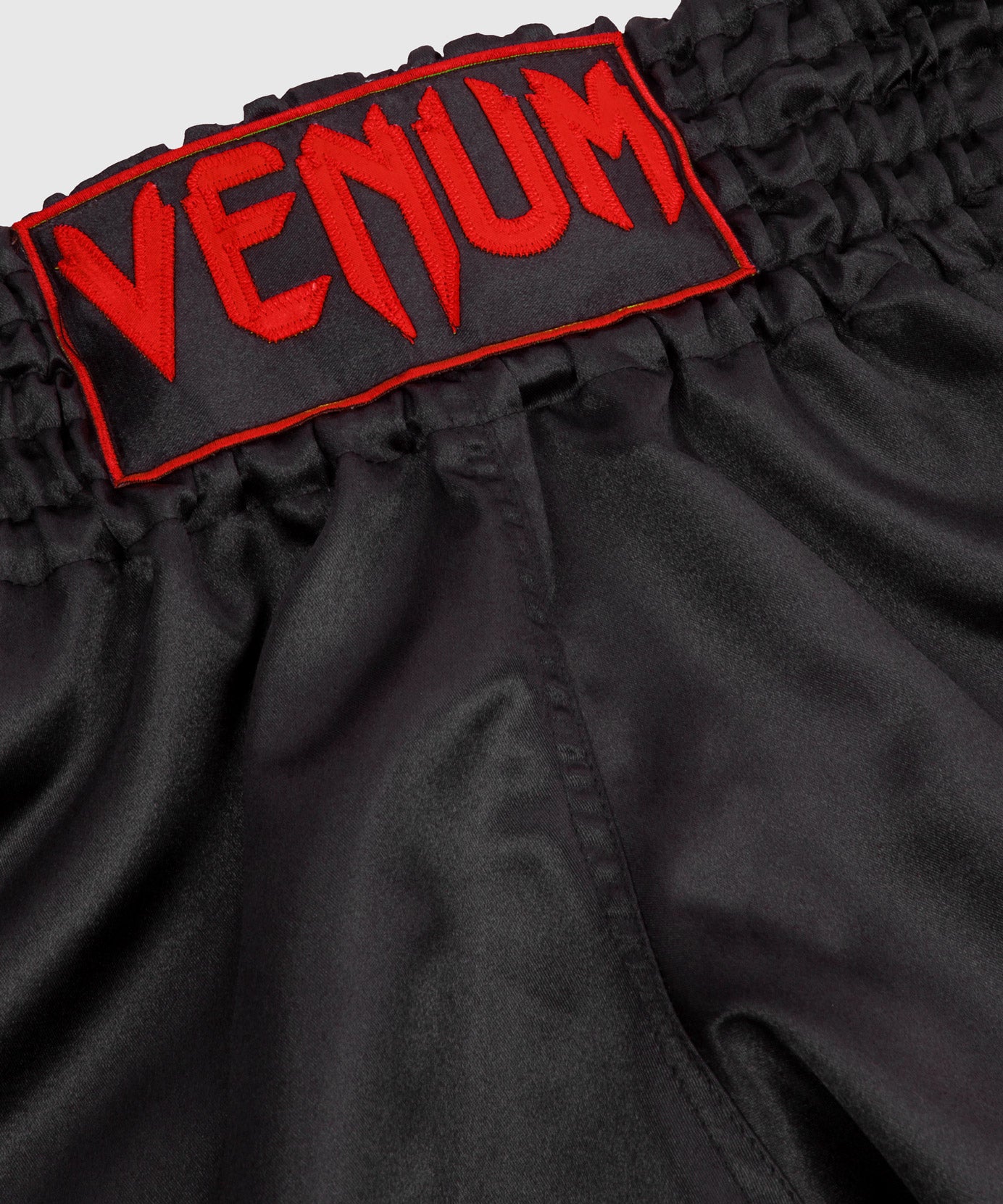 Shorts Muay Thai Venum Classic - Schwarz/Rot