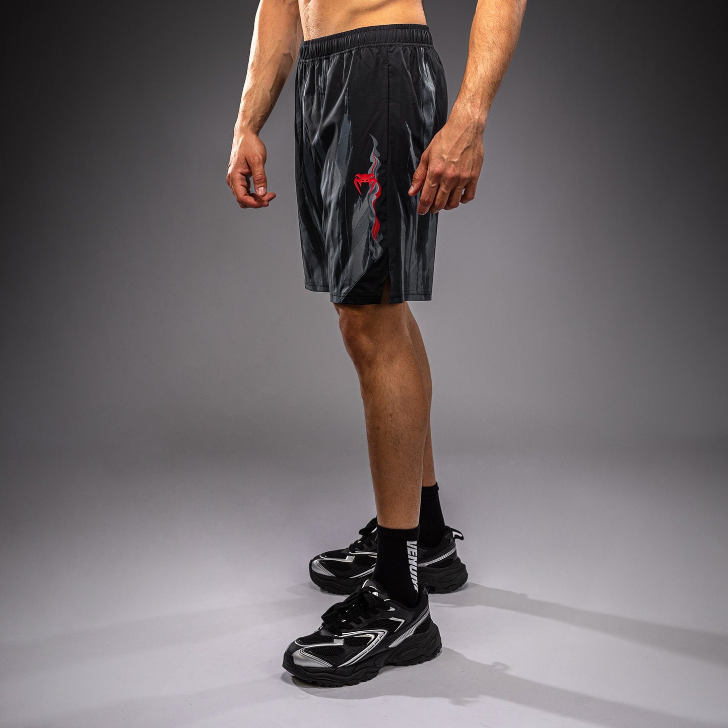 Venum Demon Training Shorts - Schwarz/Grau