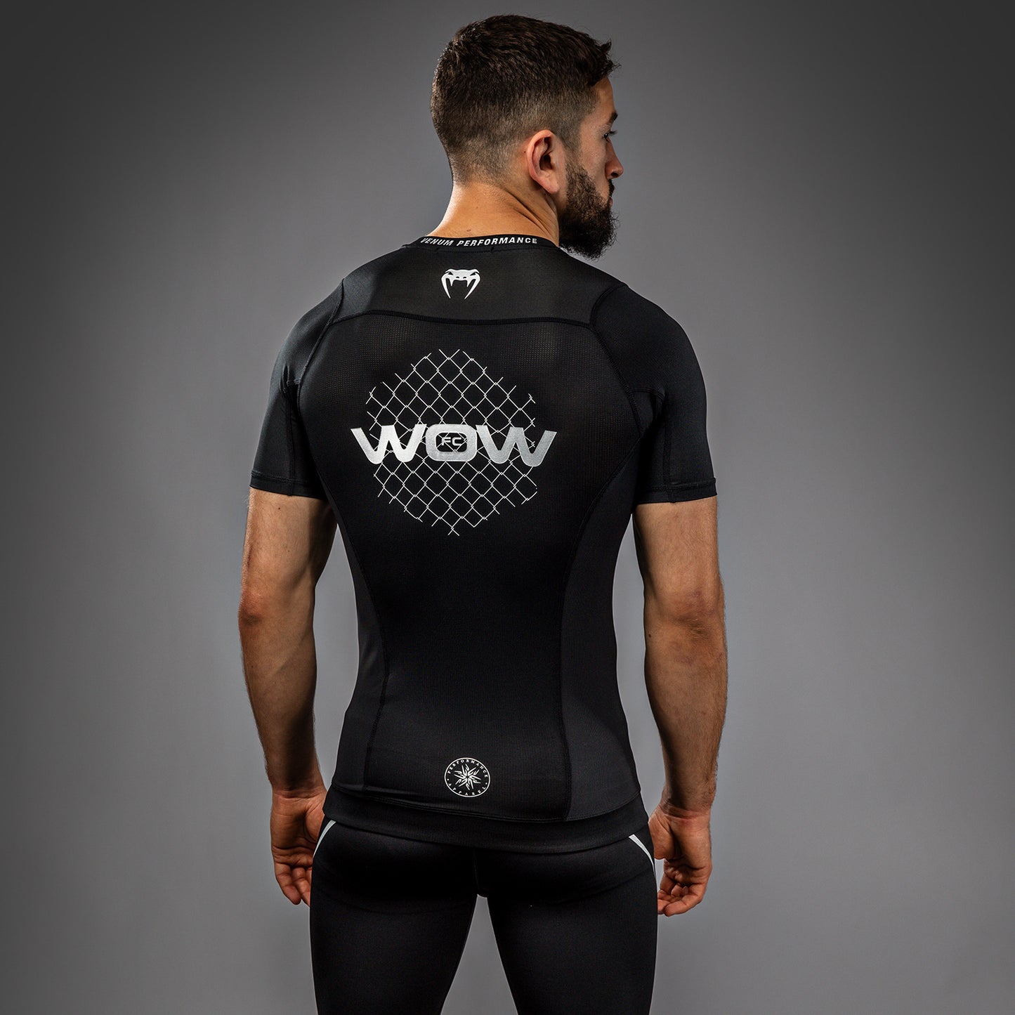 Venum x WOW FC Kurzarm Rashguard - Schwarz/ Grau