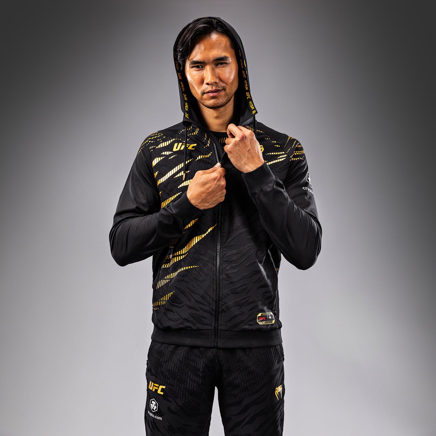 UFC Fusion by Venum Authentic Fight Night Herren Walkout Hoodie - Champion