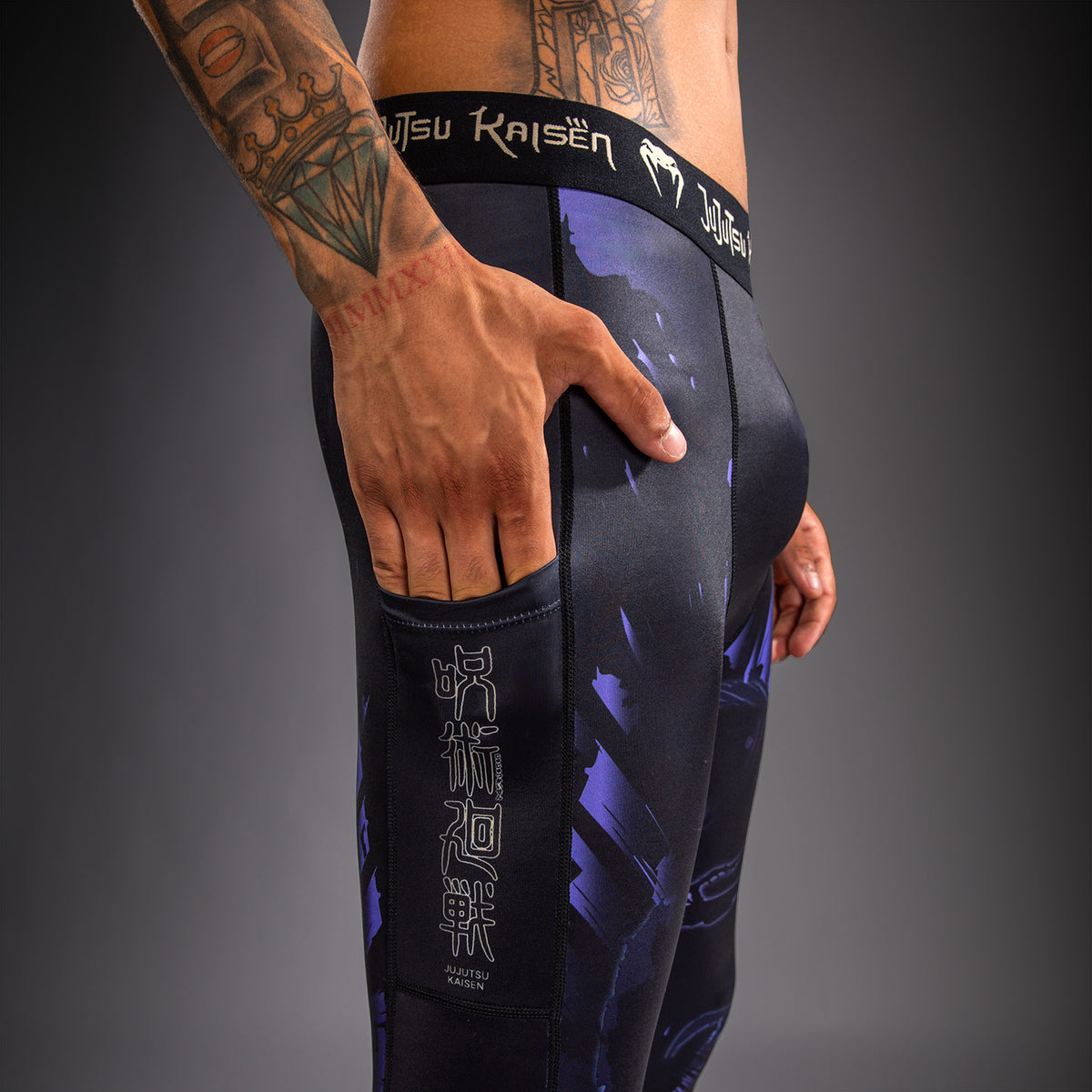 Jujutsu Kaisen x Venum Gojo Spats – Lila