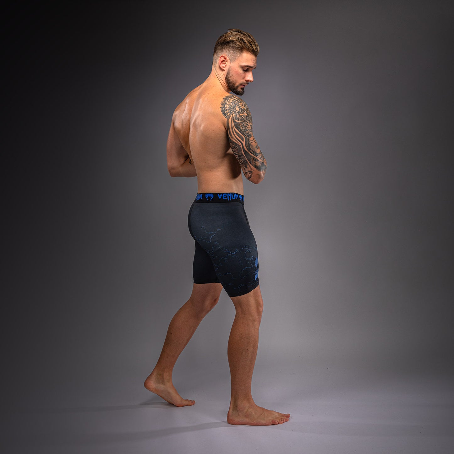 Venum Thunder Dragon Kompressionsshorts – Schwarz/Königsblau