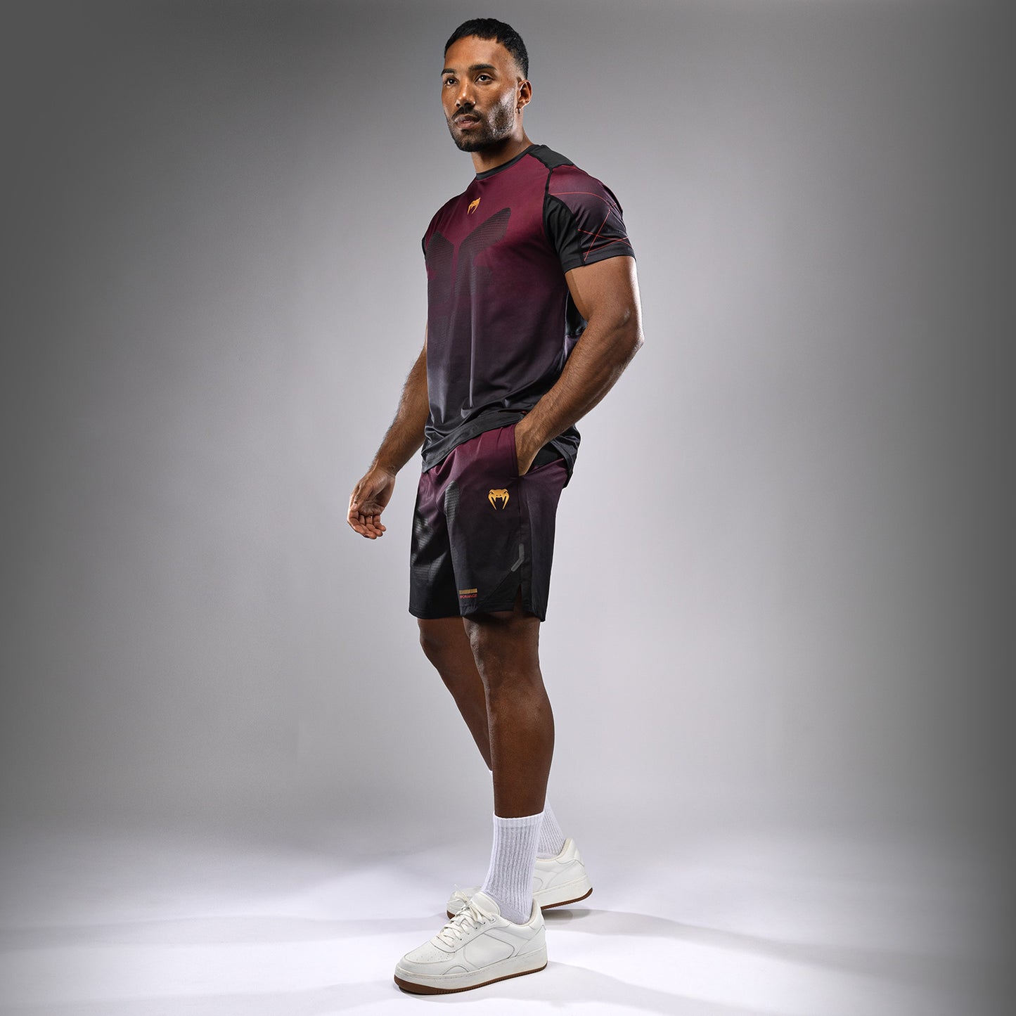 Venum Tactical XT Dry Tech T-Shirt für Männer - Schwarz/Burgund/Gold