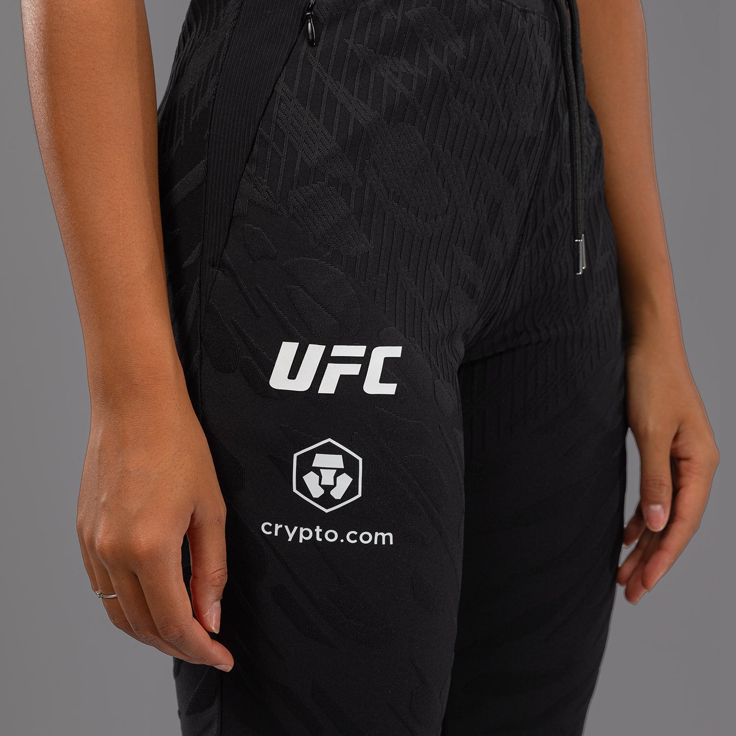 UFC Fusion by Venum Authentic Fight Night Damen Walkout Hose - Schwarz