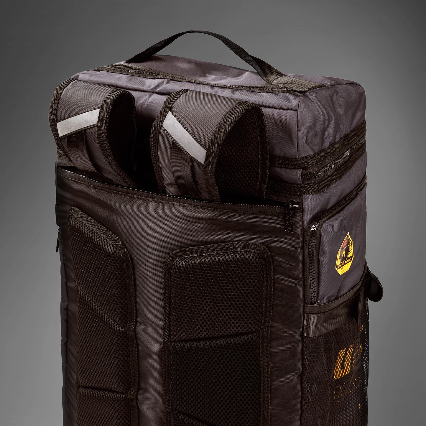 UFC Fusion by Venum Fight Week Duffel Bag - Aards Bruin