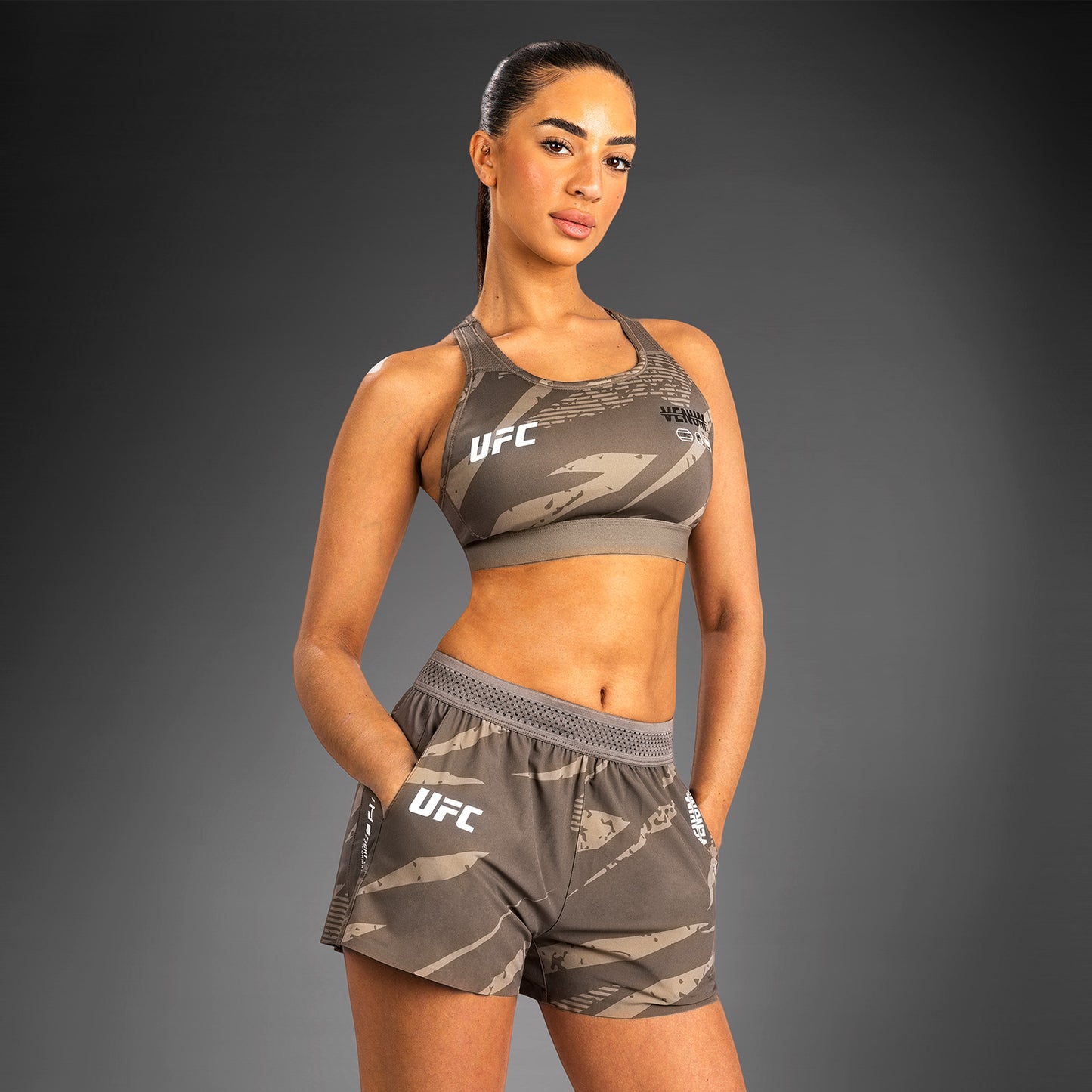 UFC Adrenaline by Venum Fight Week Frauen Performance Shorts - Desert Camo