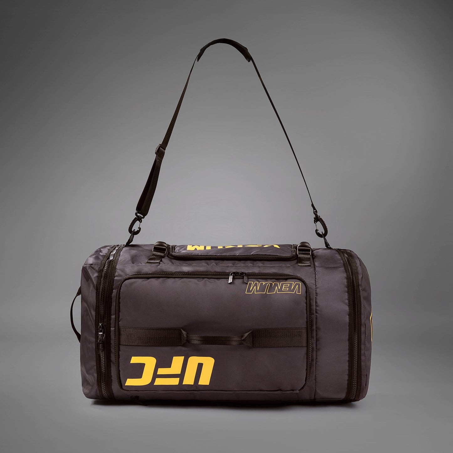 UFC Fusion by Venum Fight Week Duffel Bag - Aards Bruin