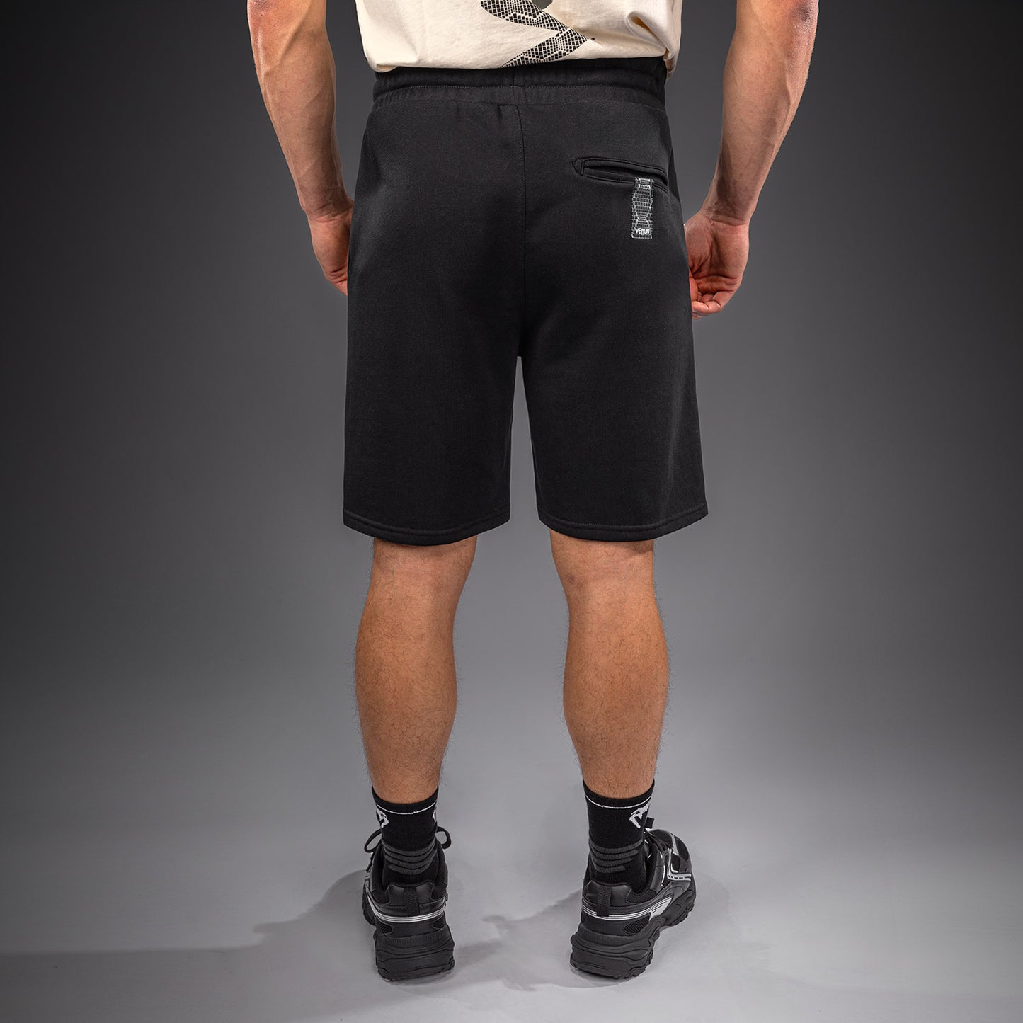 Venum Classic Fleece Shorts aus Baumwolle – Schwarz