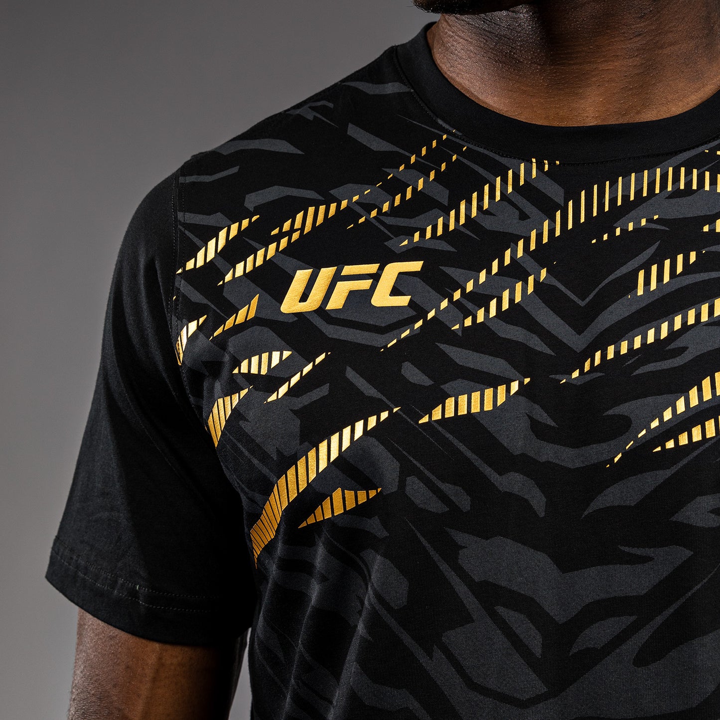 UFC Fusion by Venum Replica Herren Kurzarm T-Shirt - Champion