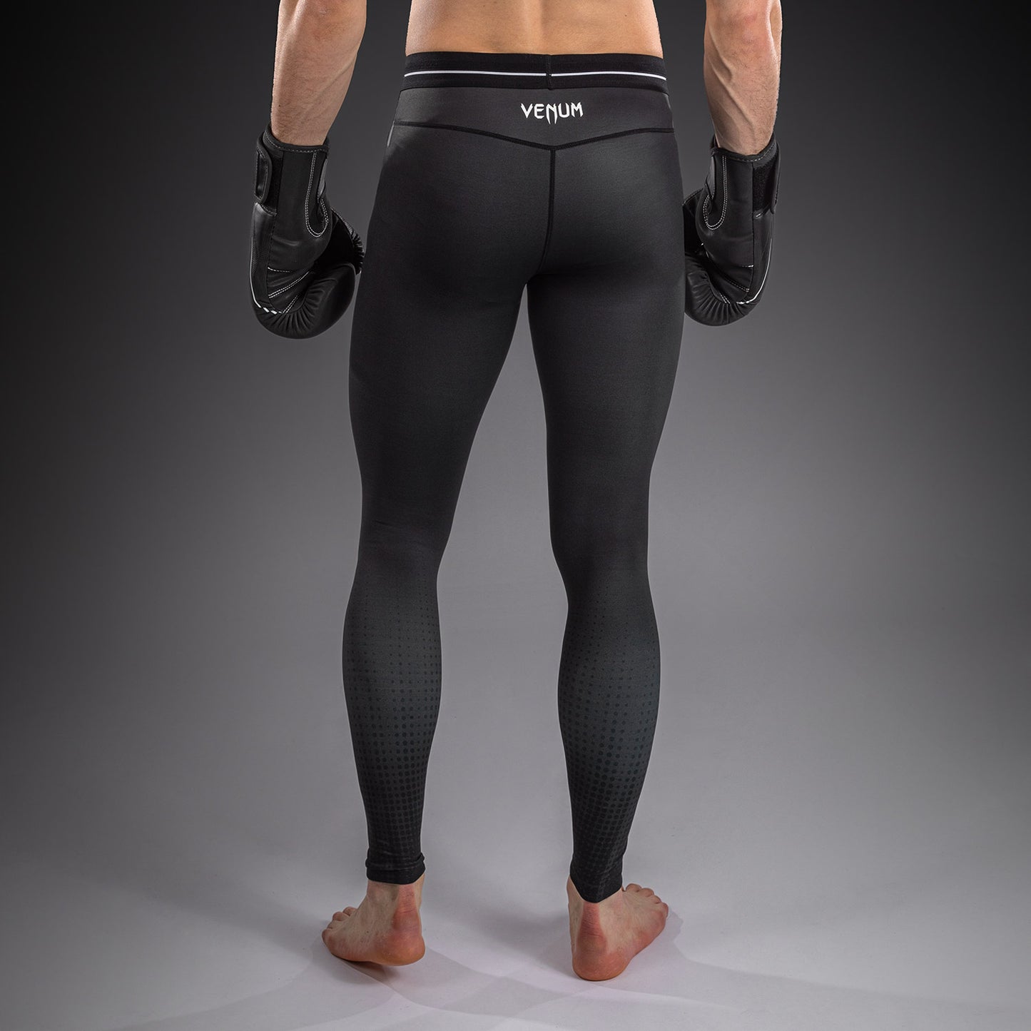 Venum Stealth Spats – Schwarz/Weiß