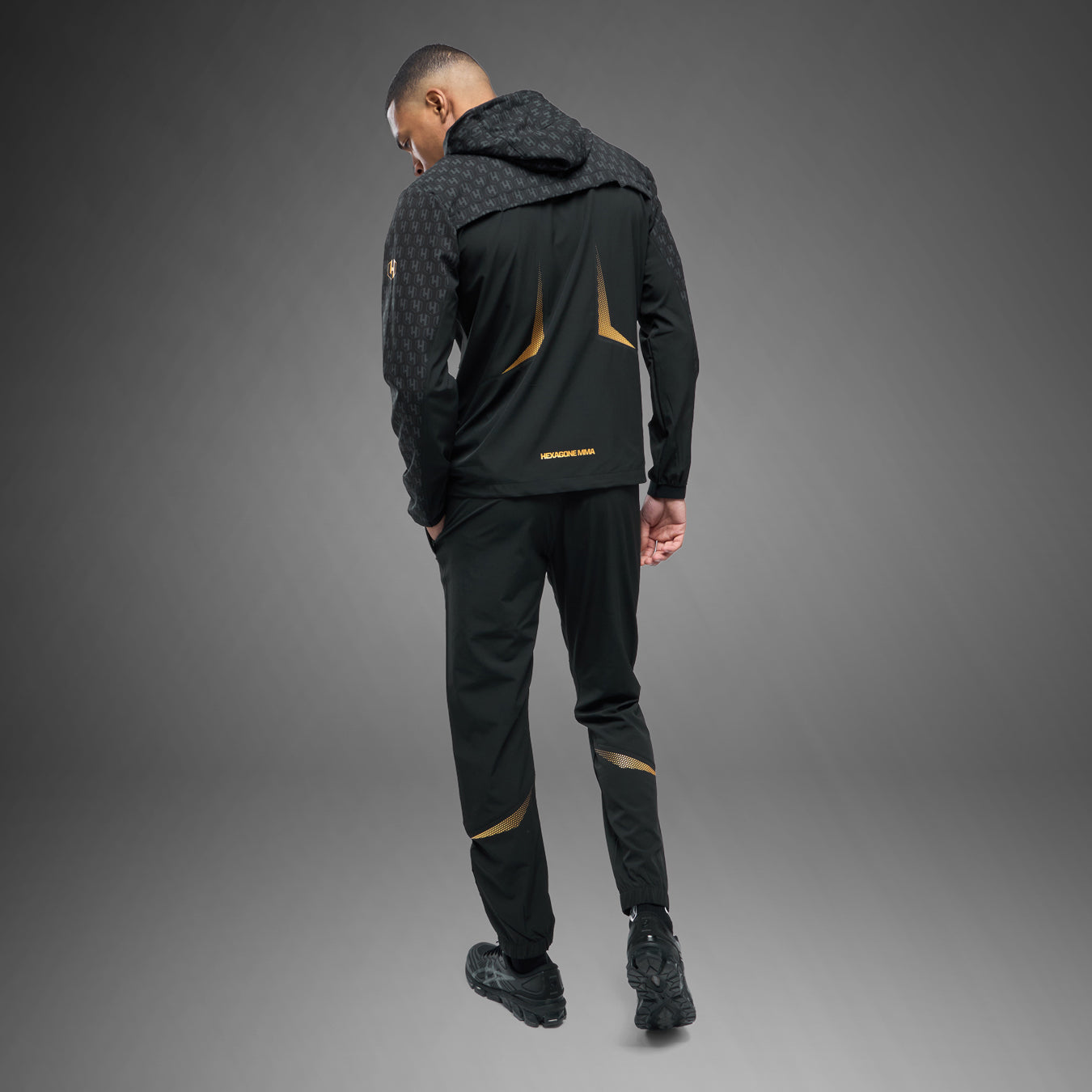FK x Venum Hexagone MMA Komplettes Trainingsanzug-Set (Jacke + Hose) - Schwarz/Gold