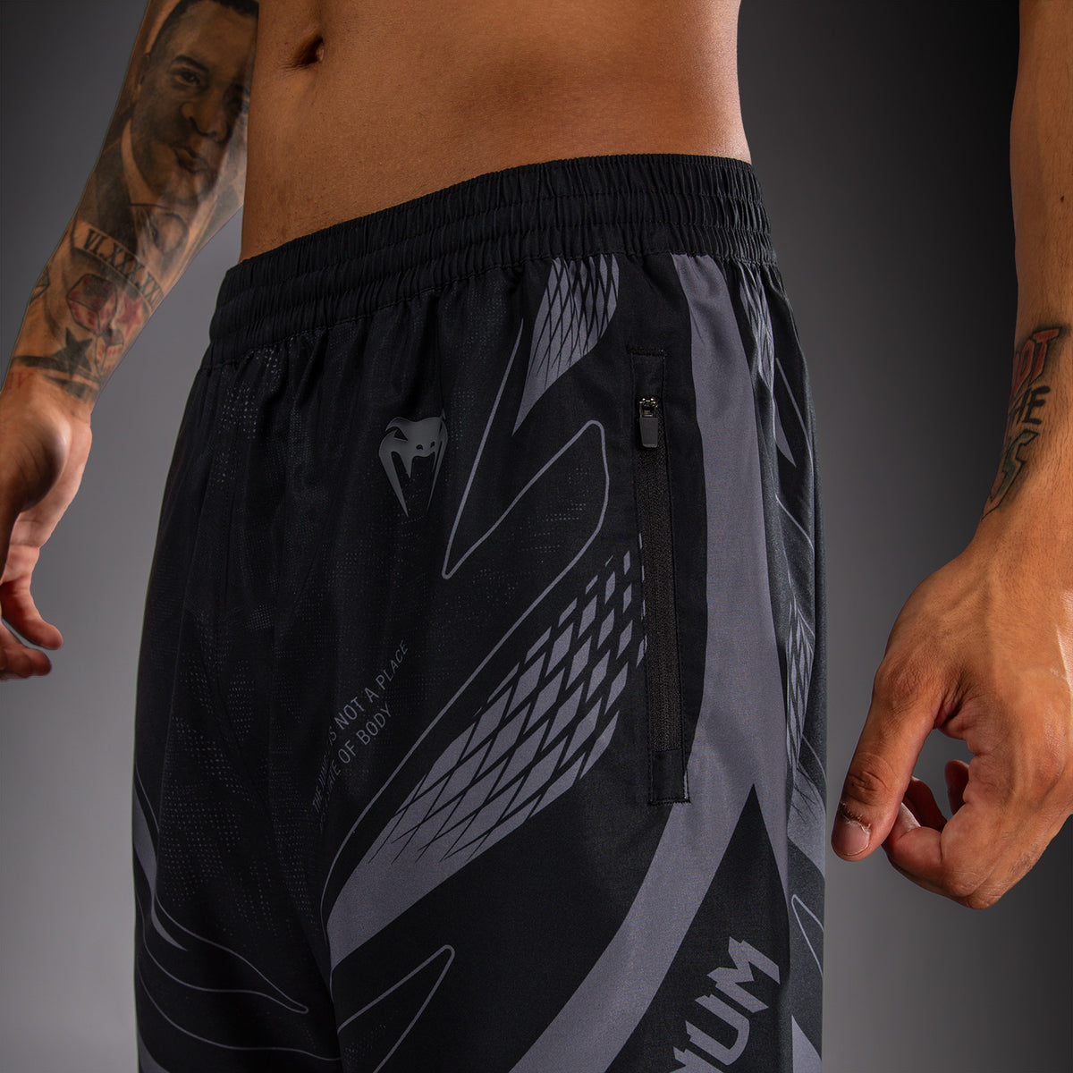 Venum Amazonia Reborn Trainingsshorts - Schwarz/Grau