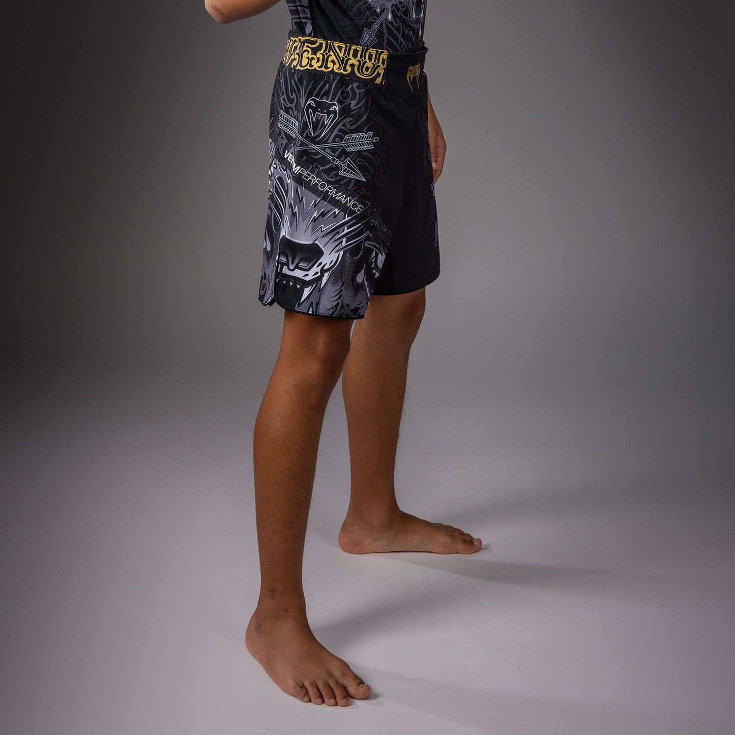 Venum Wolf Atak Kinder Fightshorts – Schwarz/Grau
