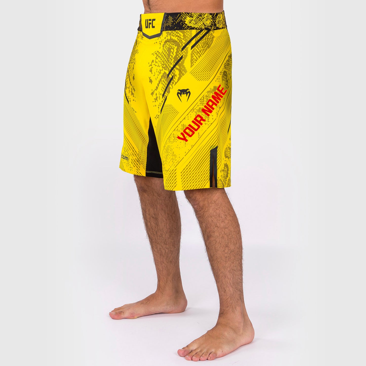 UFC Adrenaline by Venum Personalisierte Authentische Fight Night Herren-Kampfshorts - Lange Passform - Gelb