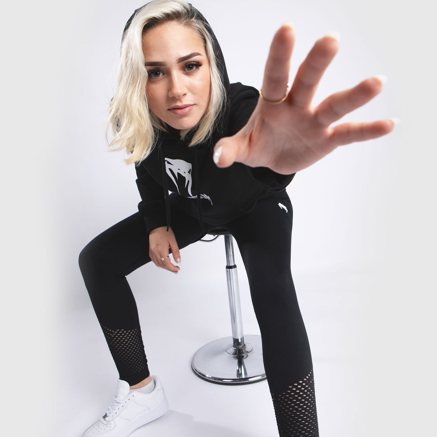 Venum Classic Hooded Sweatshirt – Für Frauen – Schwarz