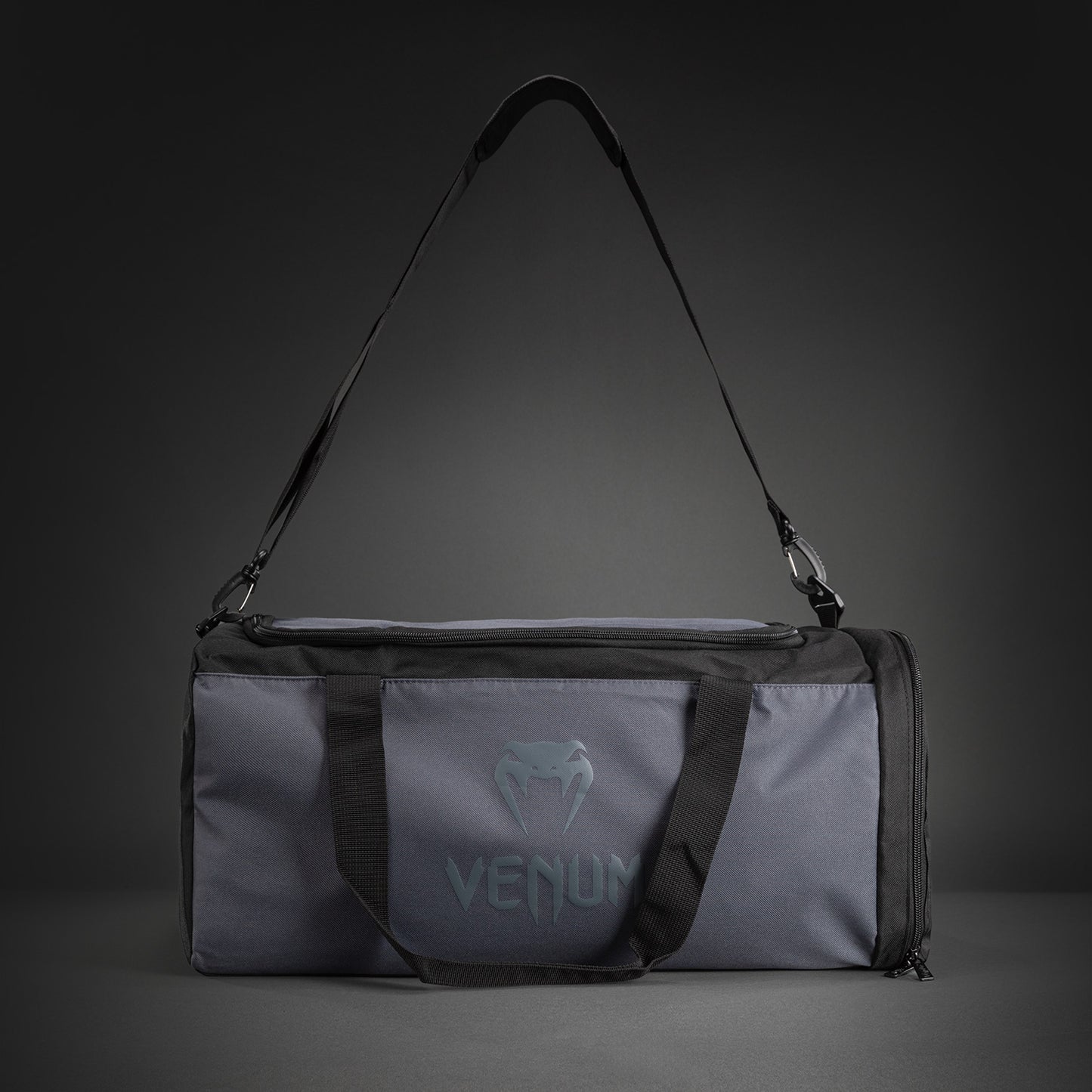 Venum Essential Sporttasche (37 L) - Grau/Schwarz