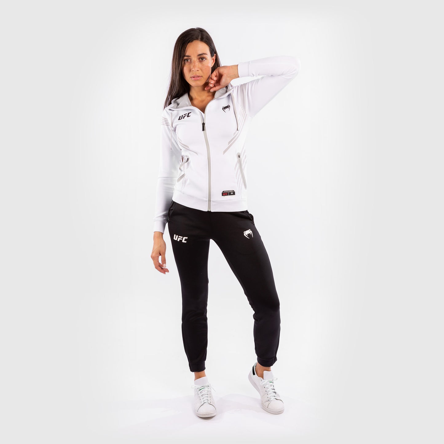 UFC Venum Personalisiert Authentic Fight Night Damen Walkout Hoodie - Weiß