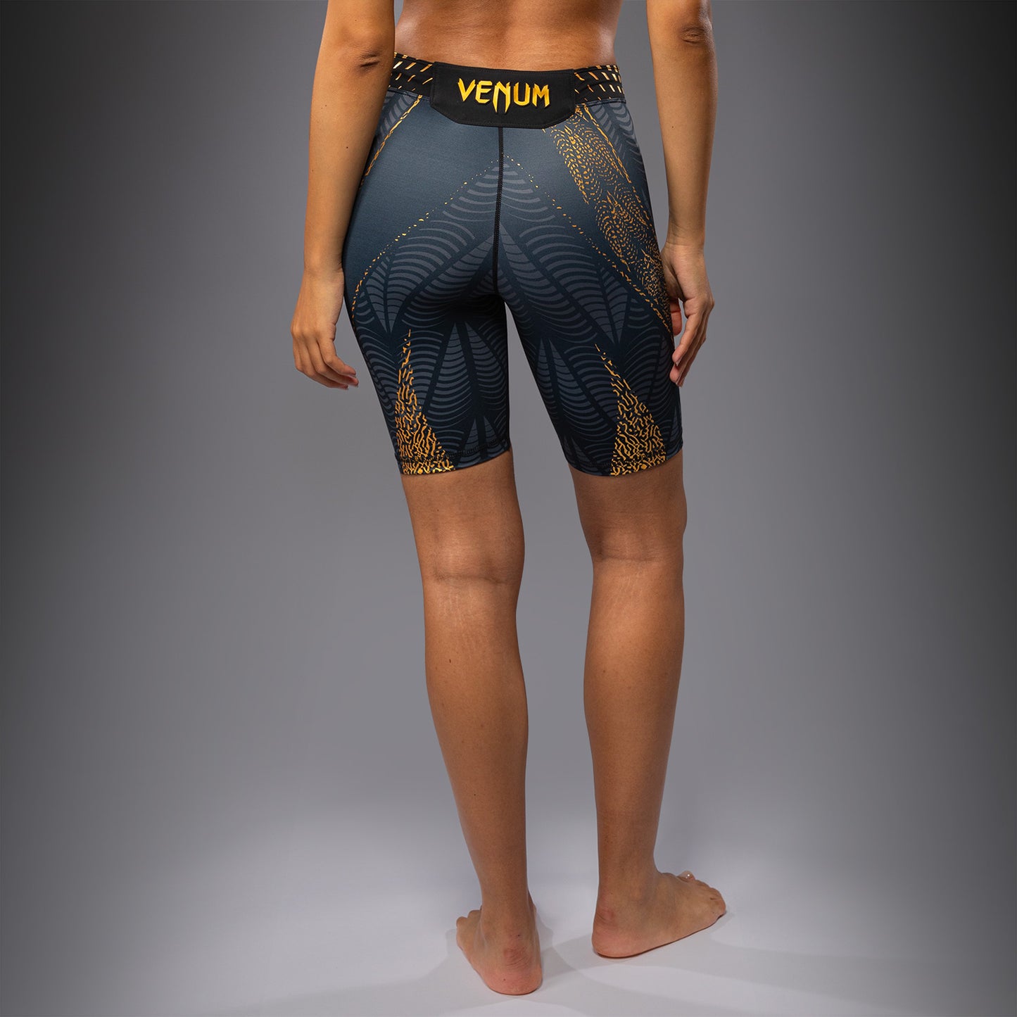 UFC Zenith by Venum Authentic Fight Night Lange Passform Vale Tudo Short Damen Personalisiert - Champion