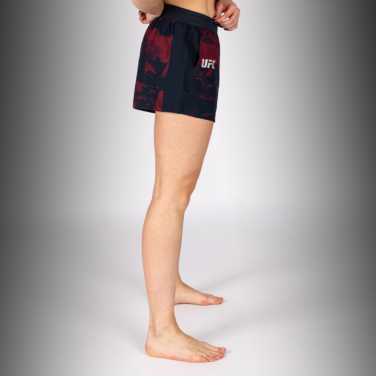 UFC Zenith by Venum Authentic Fight Week Performance Short Damen - Marineblau/Burgunderrot/Silber