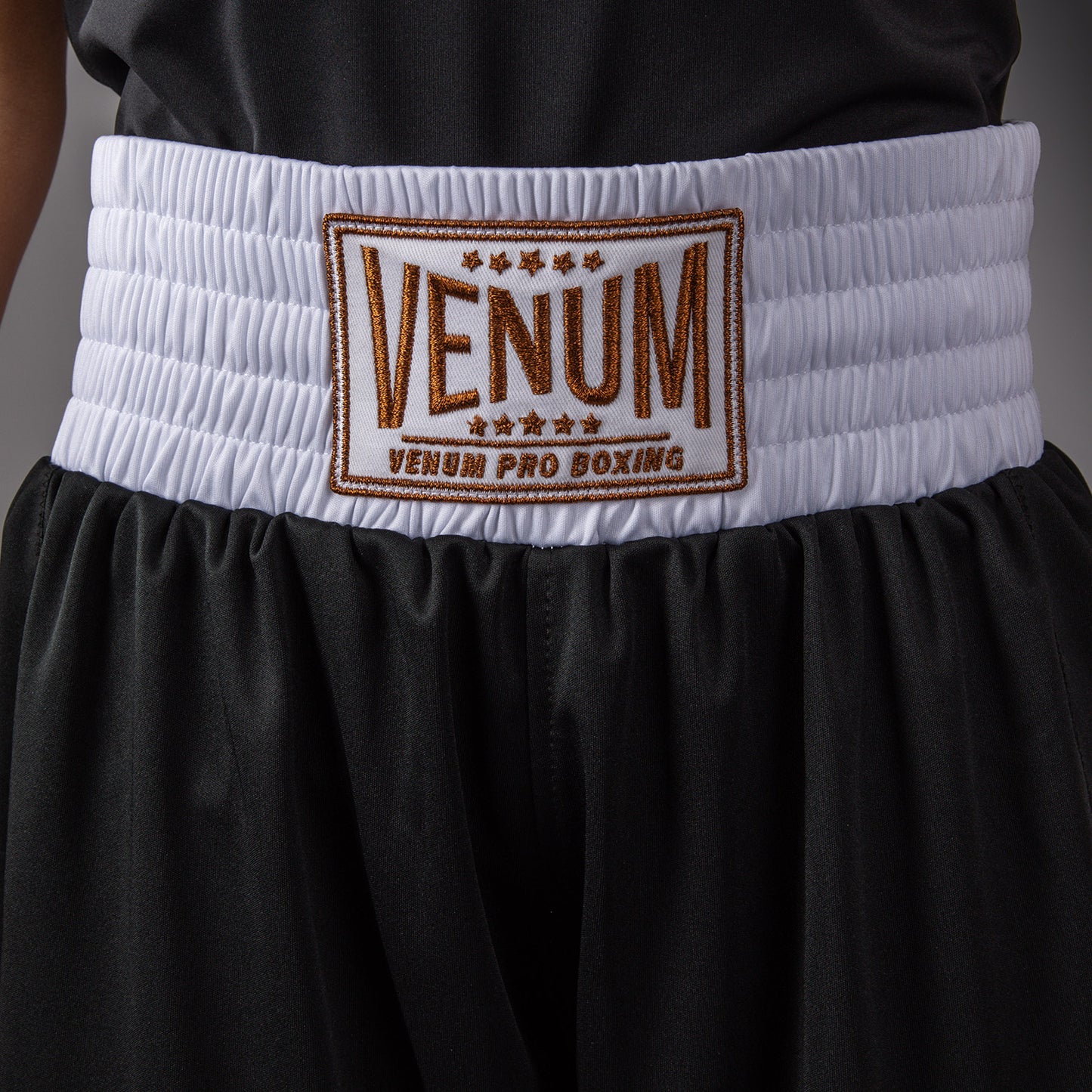 Venum Classic Boxshorts Für Kinder – Schwarz/Gold