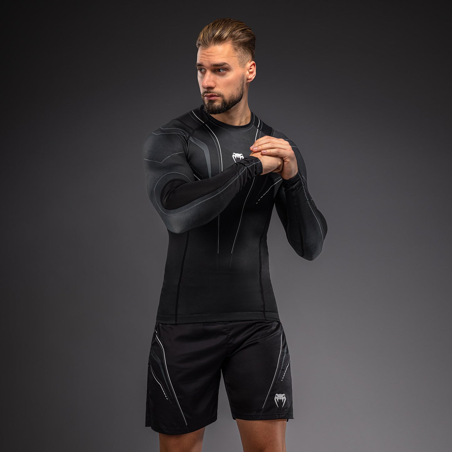 Venum Streamline Langarm Rashguard – Schwarz/Weiß