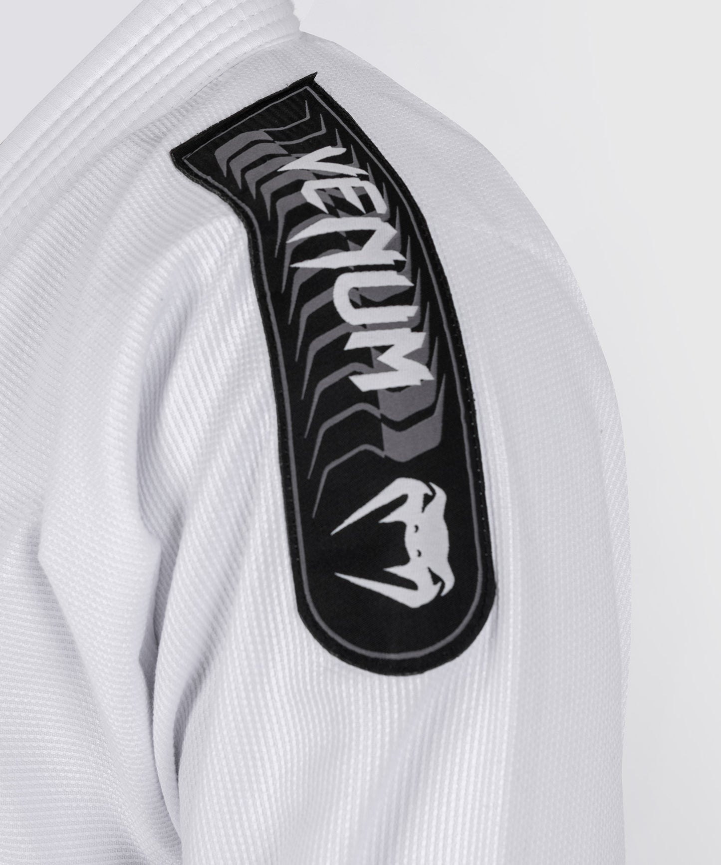 Venum Erster BJJ Gi - Weiß