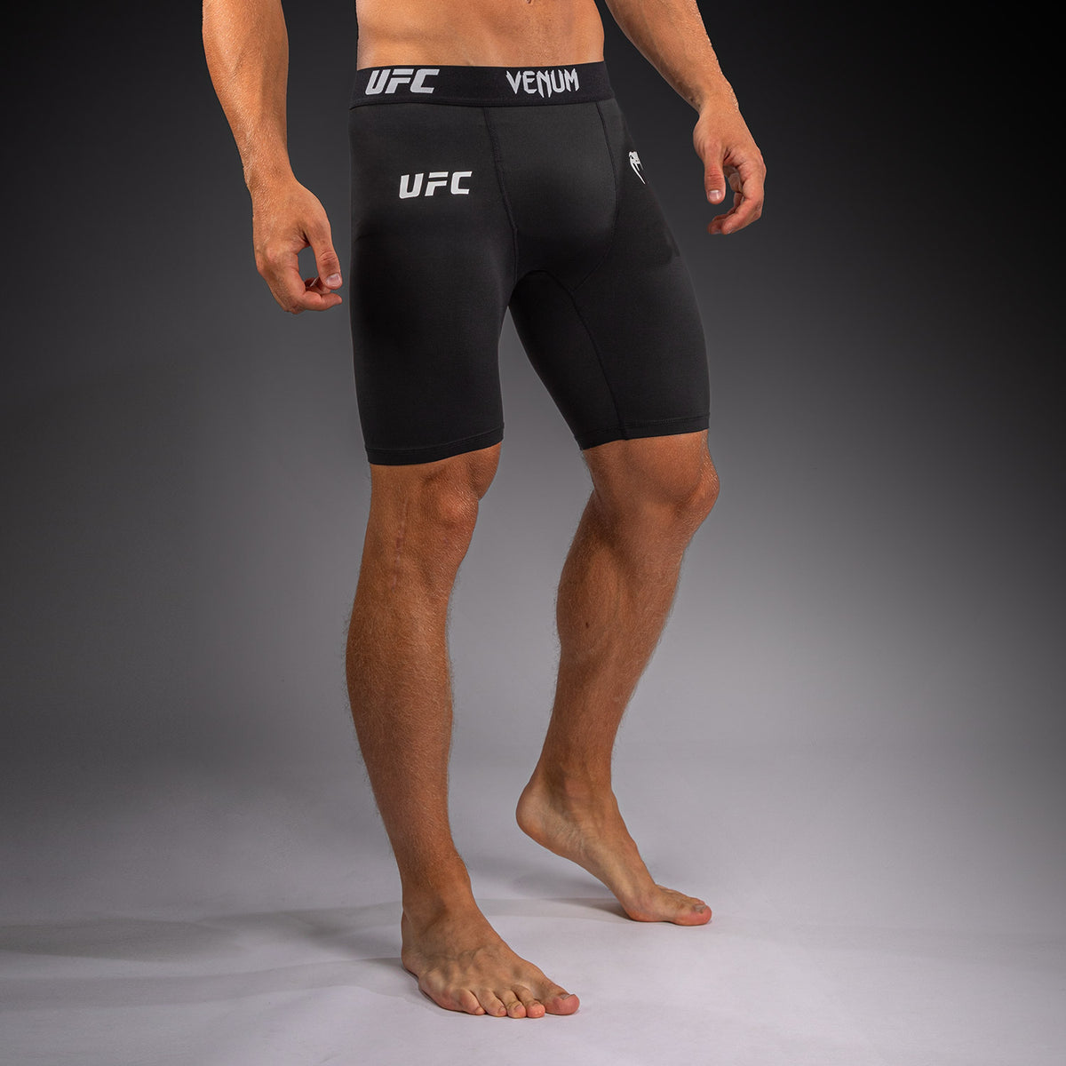 Venum UFC Unity by Venum Authentic Fight Week Herren Funktions-Kompressionsshorts - Schwarz