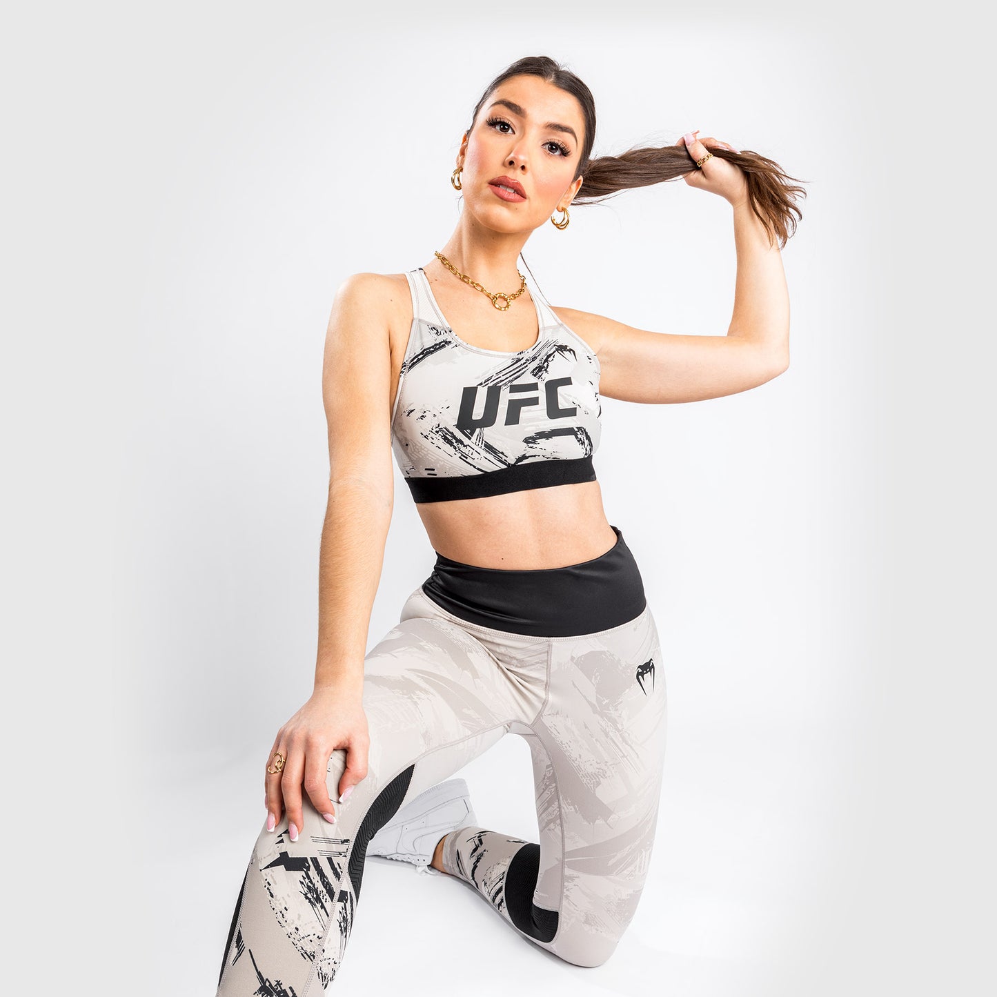 Venum UFC Authentic Fight Week 2.0 Sport-BH Für Damen - Sand/Schwarz