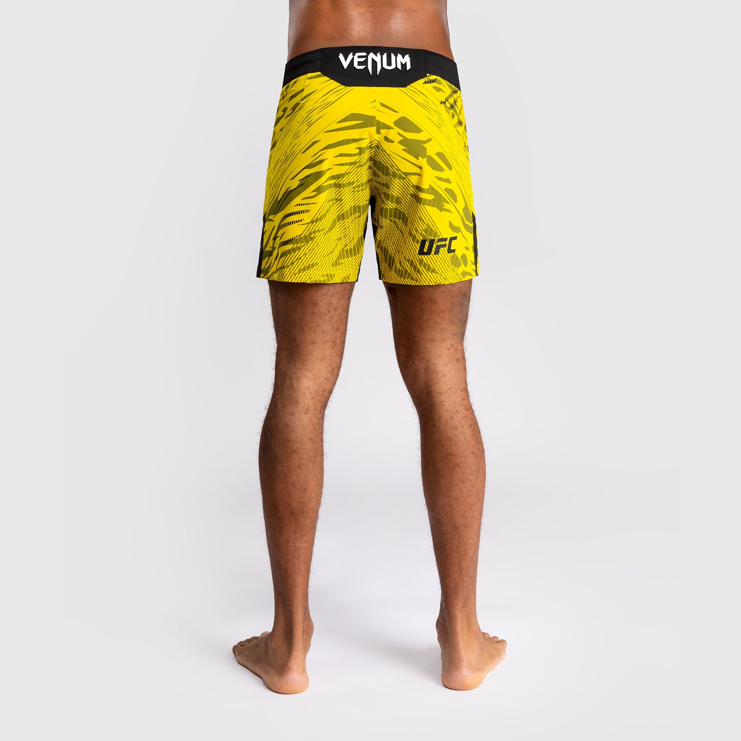 UFC Fusion by Venum Personalized Authentic Fight Night Herren Fight Short - Short Fit - Gelb