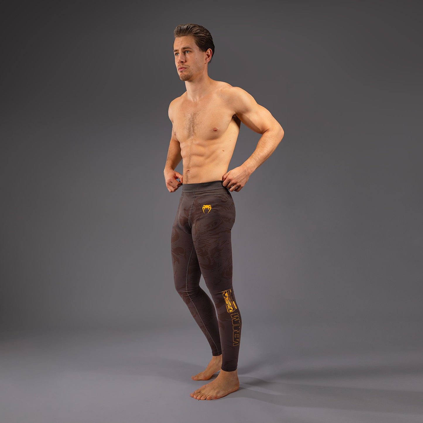 UFC Fusion by Venum Fight Week Herren Performance Tight - Erdiges Braun